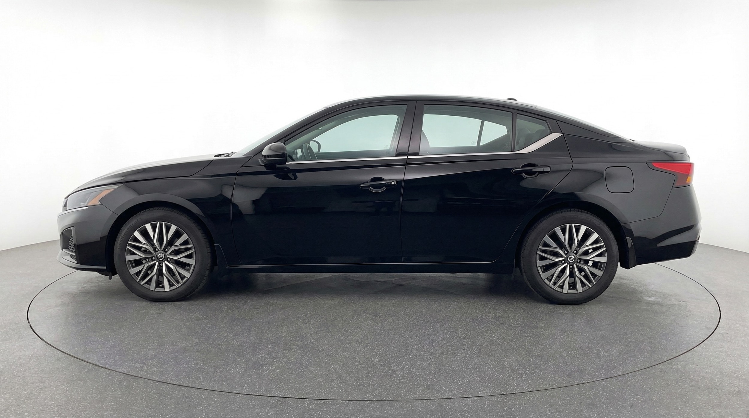 Thumbnail: 2025 Nissan Altima - 4