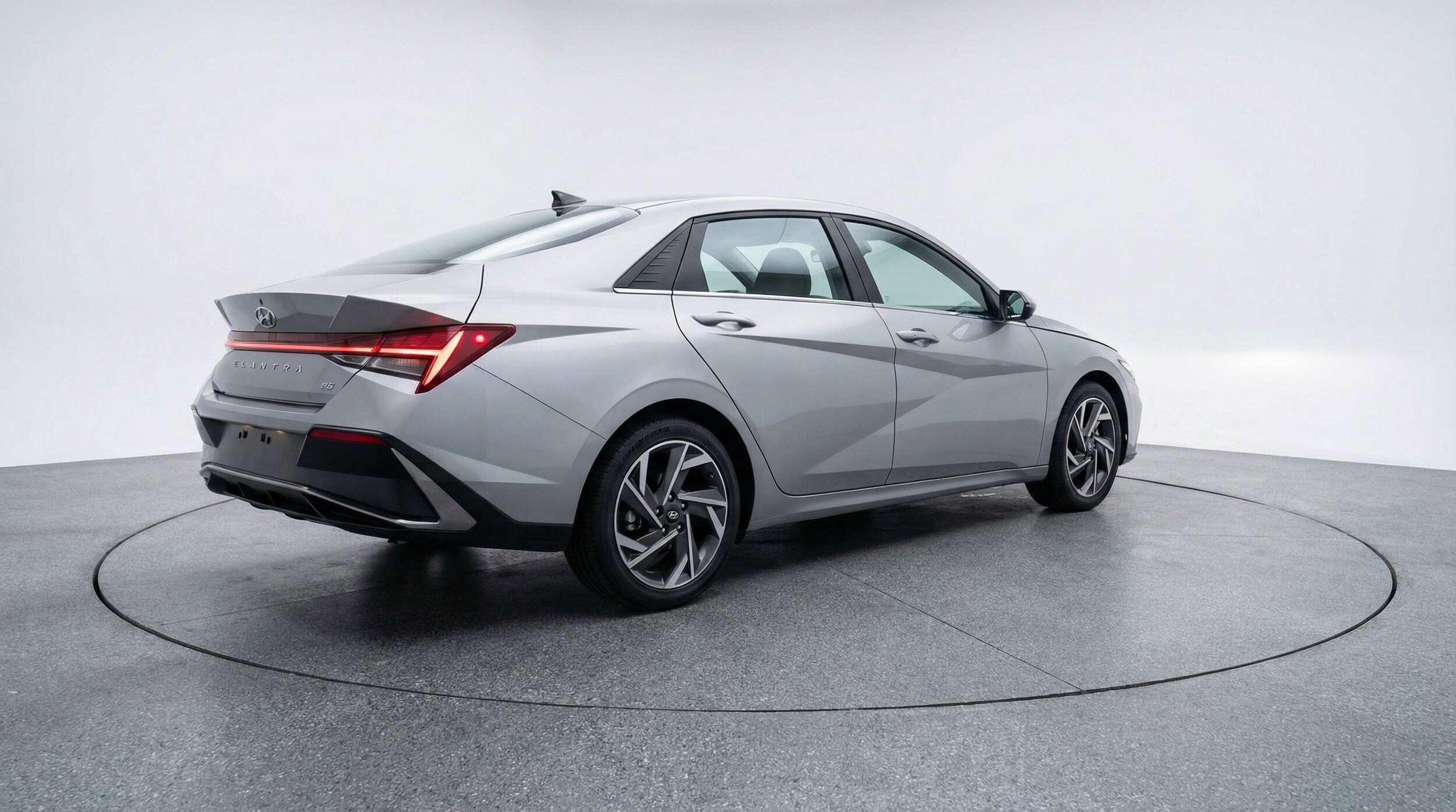 Thumbnail: 2025 Hyundai Elantra - 9