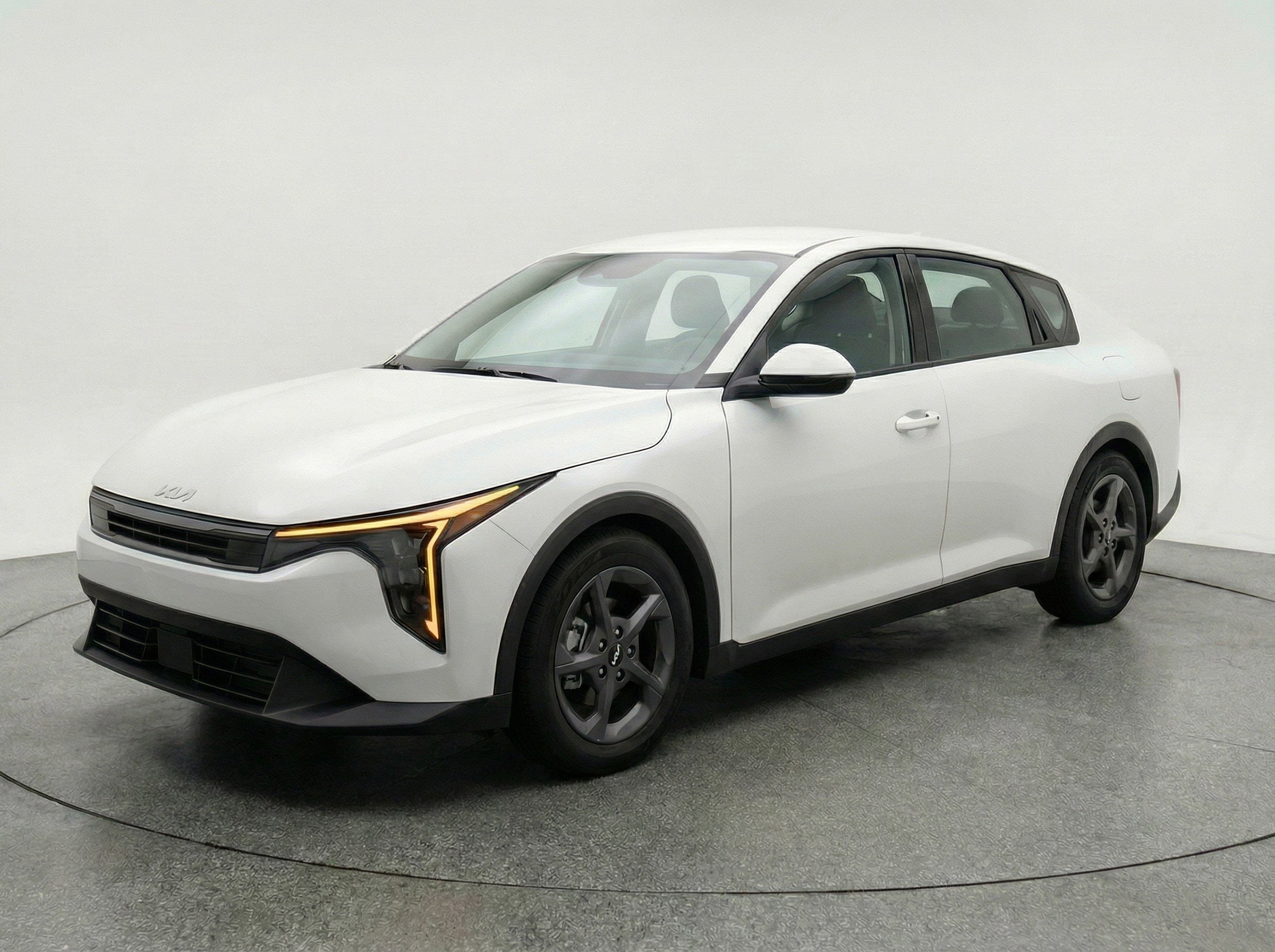 Thumbnail: 2025 Kia K4 - 3