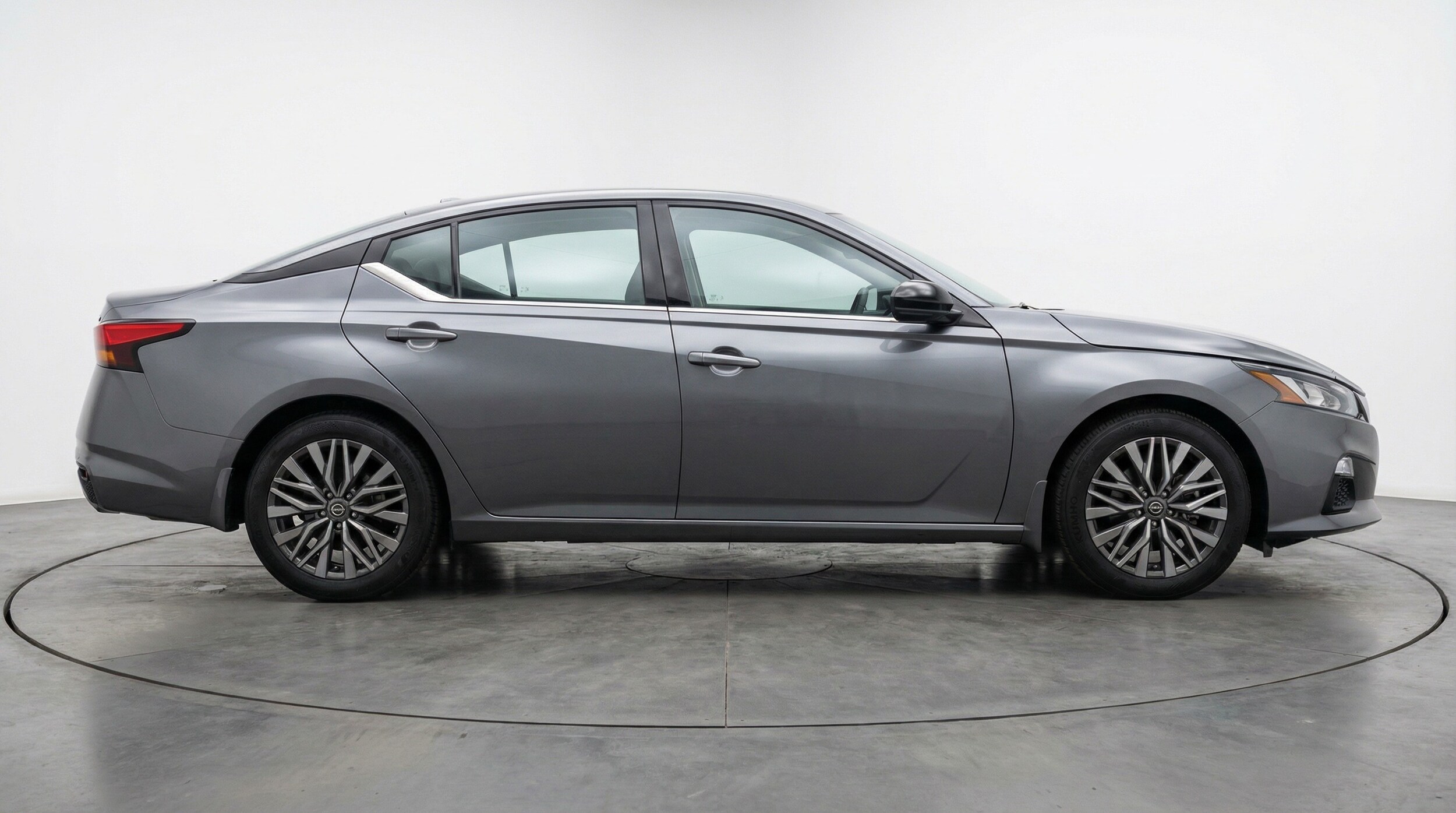 Thumbnail: 2025 Nissan Altima - 8