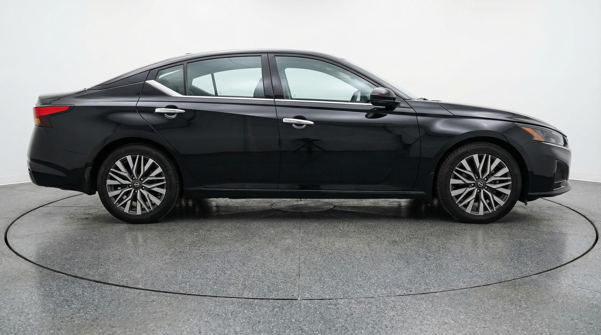 Thumbnail: 2025 Nissan Altima - 8