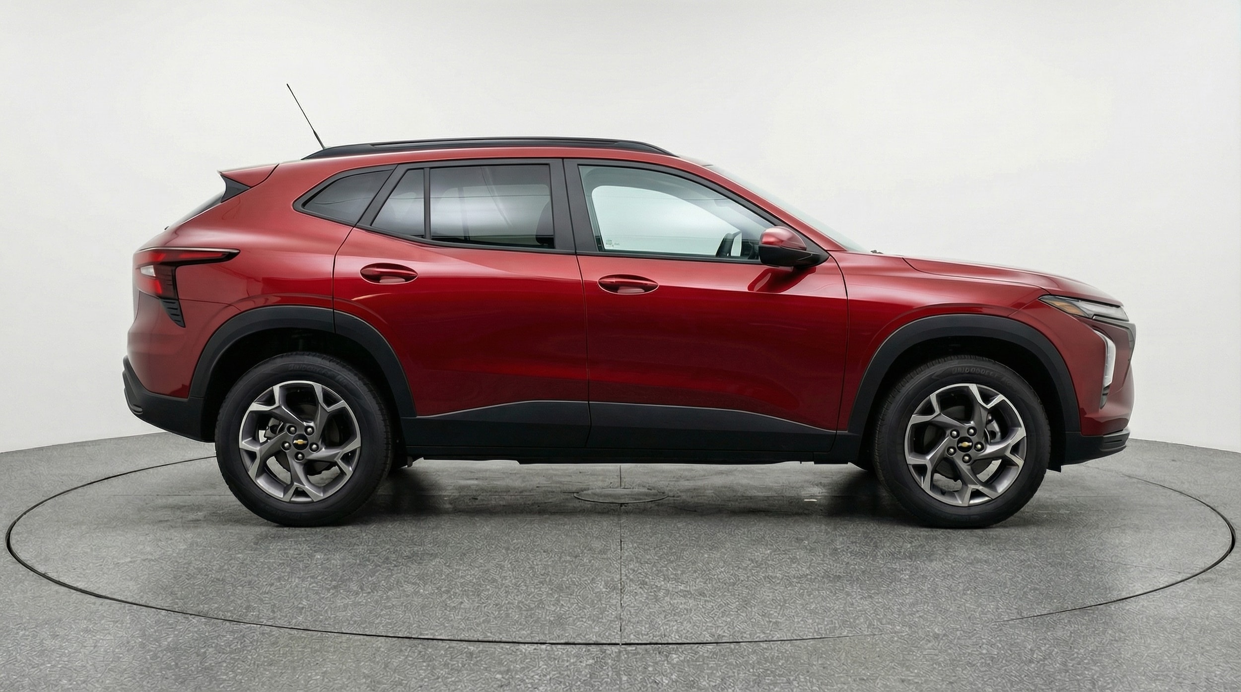 Thumbnail: 2025 Chevrolet Trax - 8