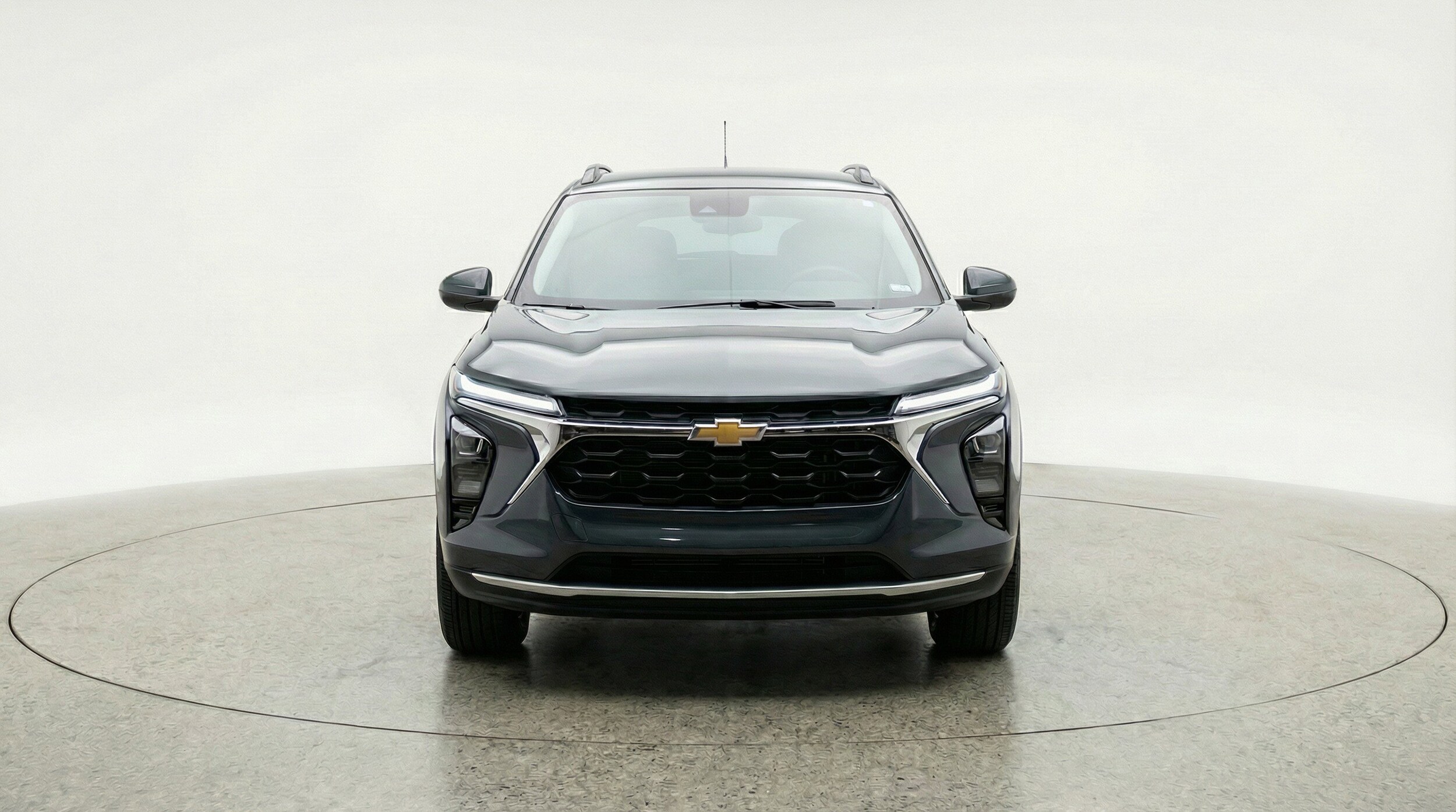 Thumbnail: 2025 Chevrolet Trax - 2