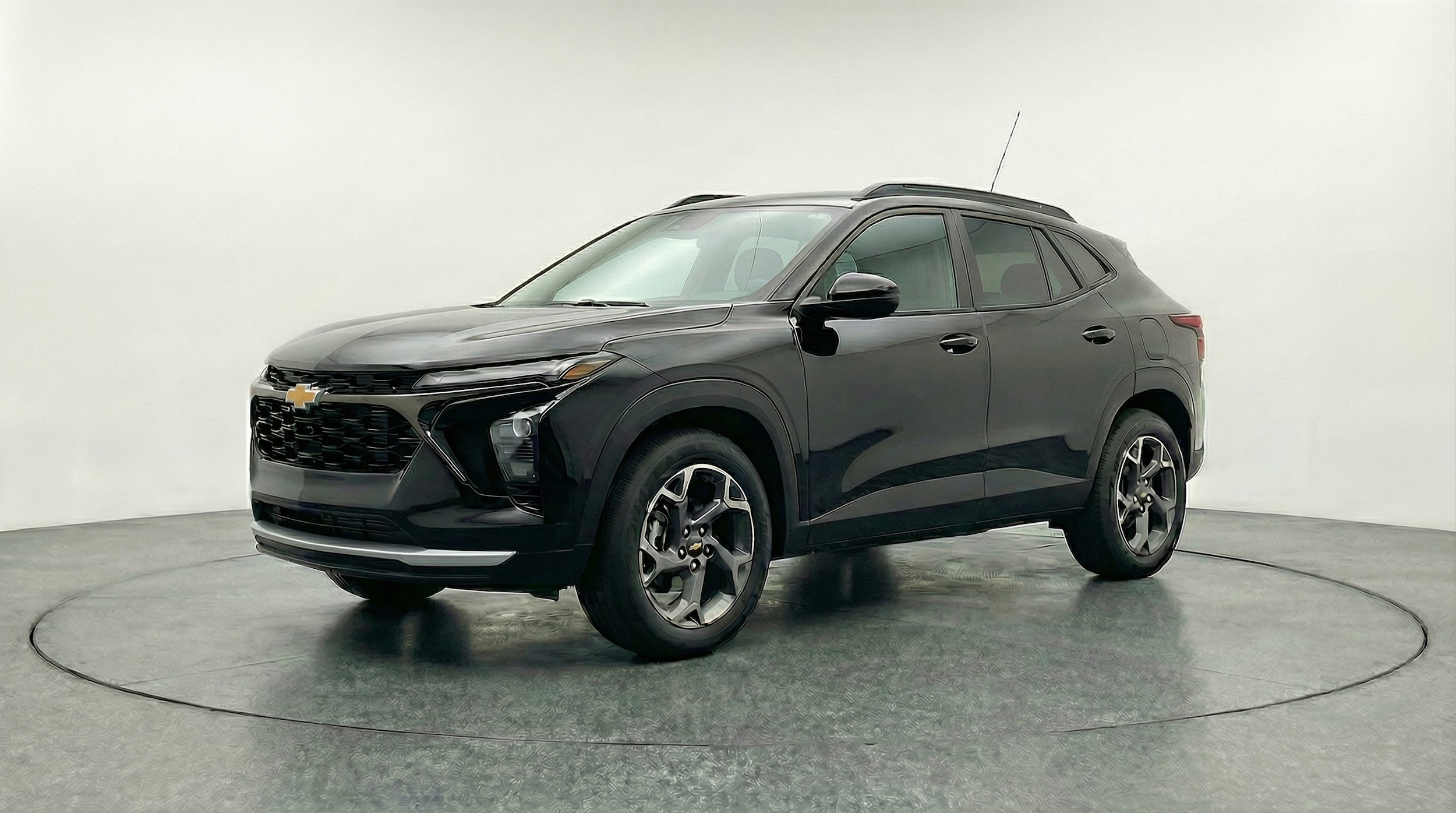 Thumbnail: 2025 Chevrolet Trax - 3