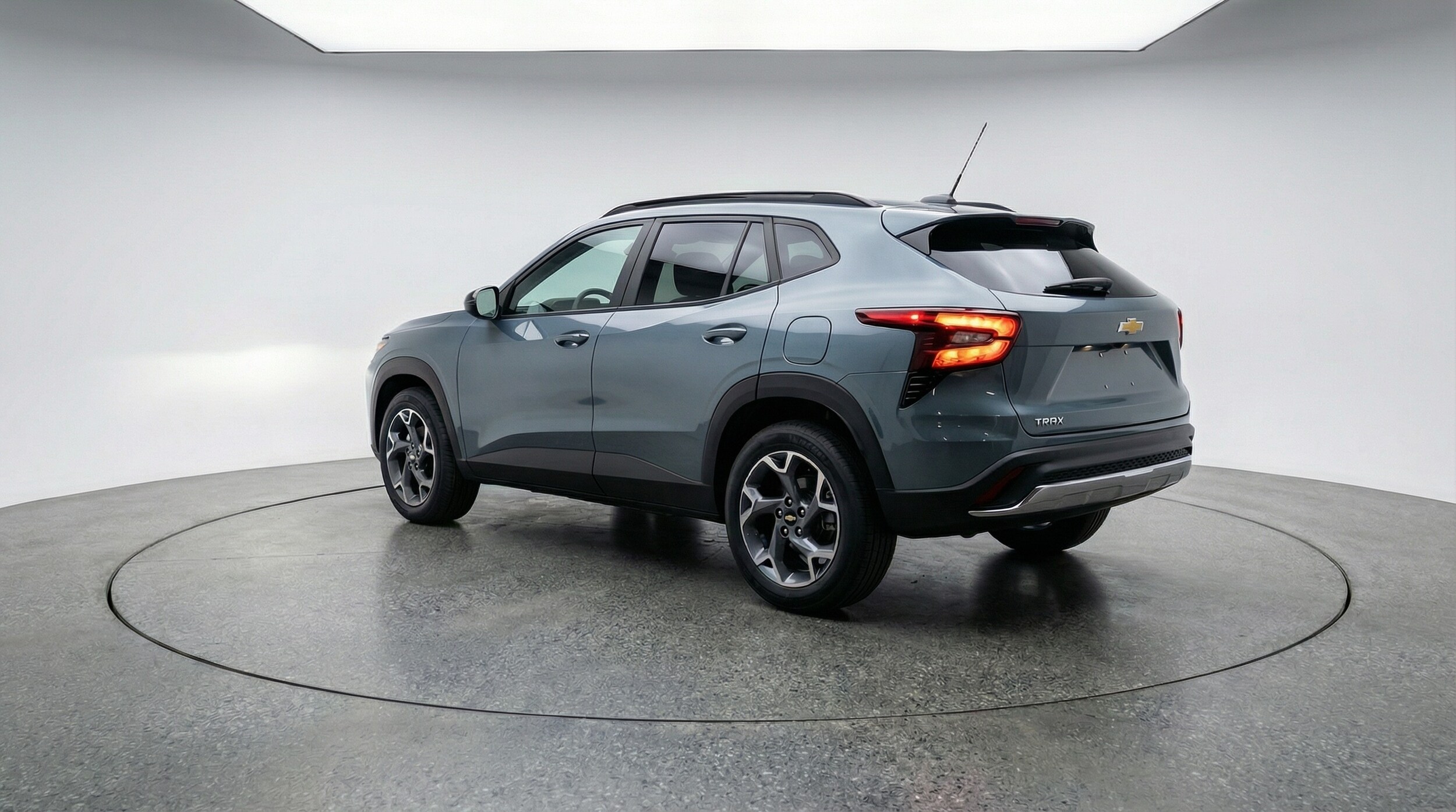 Thumbnail: 2025 Chevrolet Trax - 5