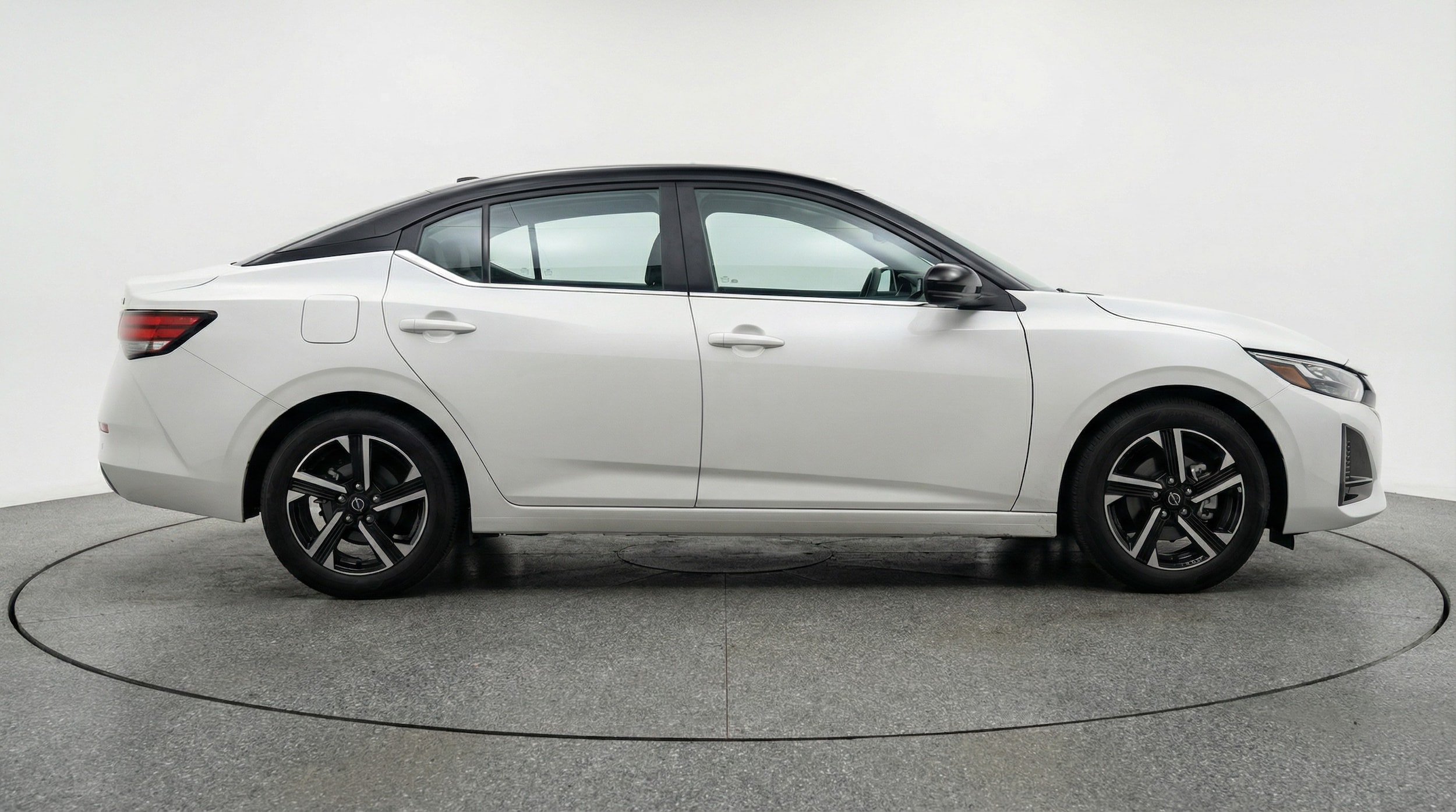 Thumbnail: 2025 Nissan Sentra - 8