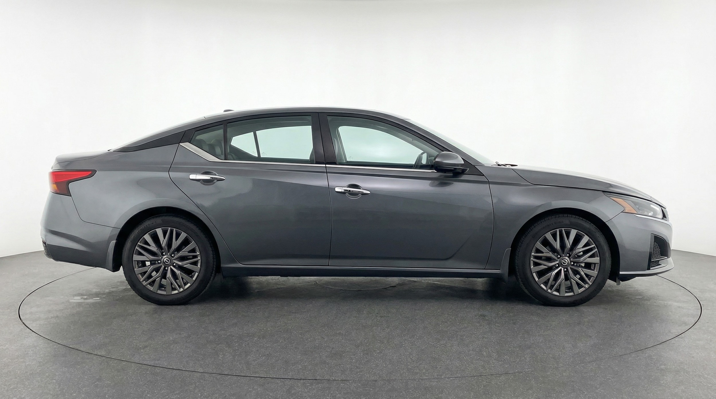 Thumbnail: 2025 Nissan Altima - 8