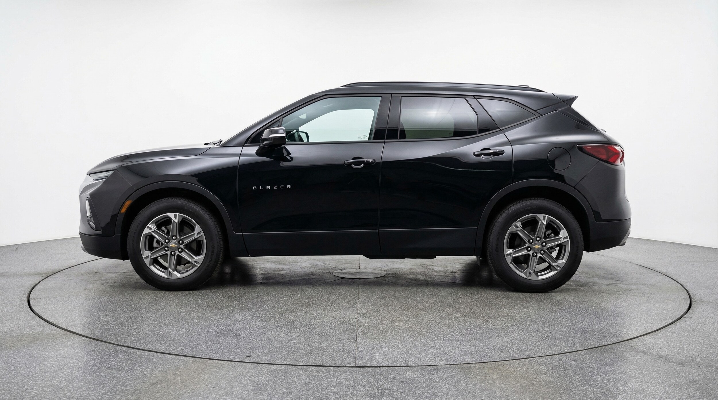 Thumbnail: 2025 Chevrolet Blazer - 4