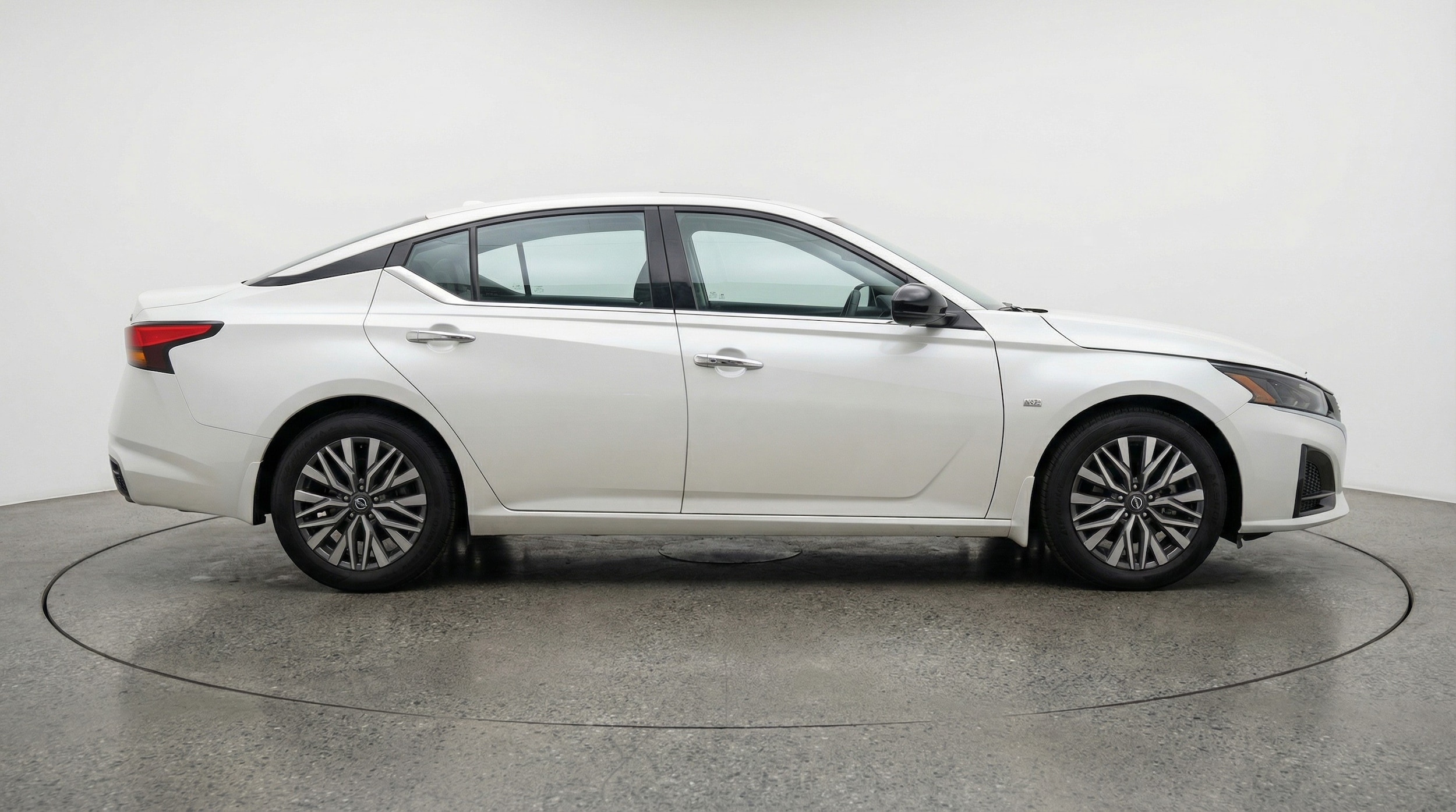 Thumbnail: 2025 Nissan Altima - 8