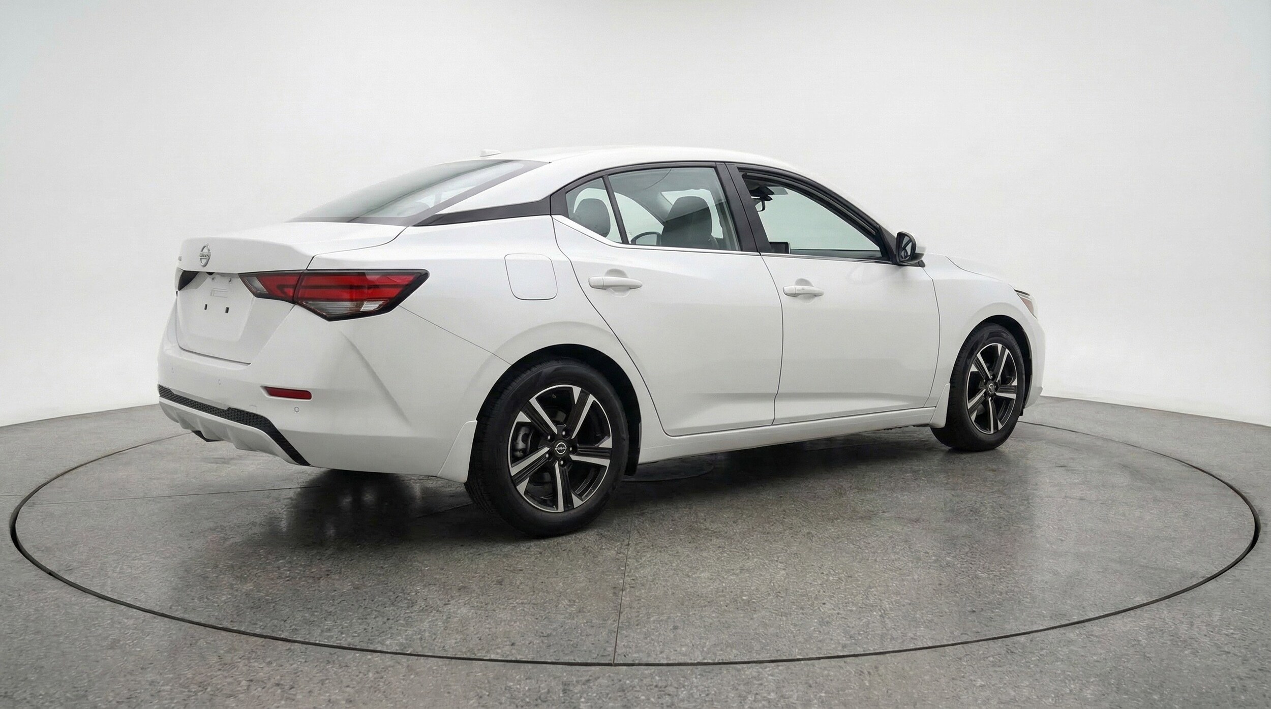 Thumbnail: 2025 Nissan Sentra - 9