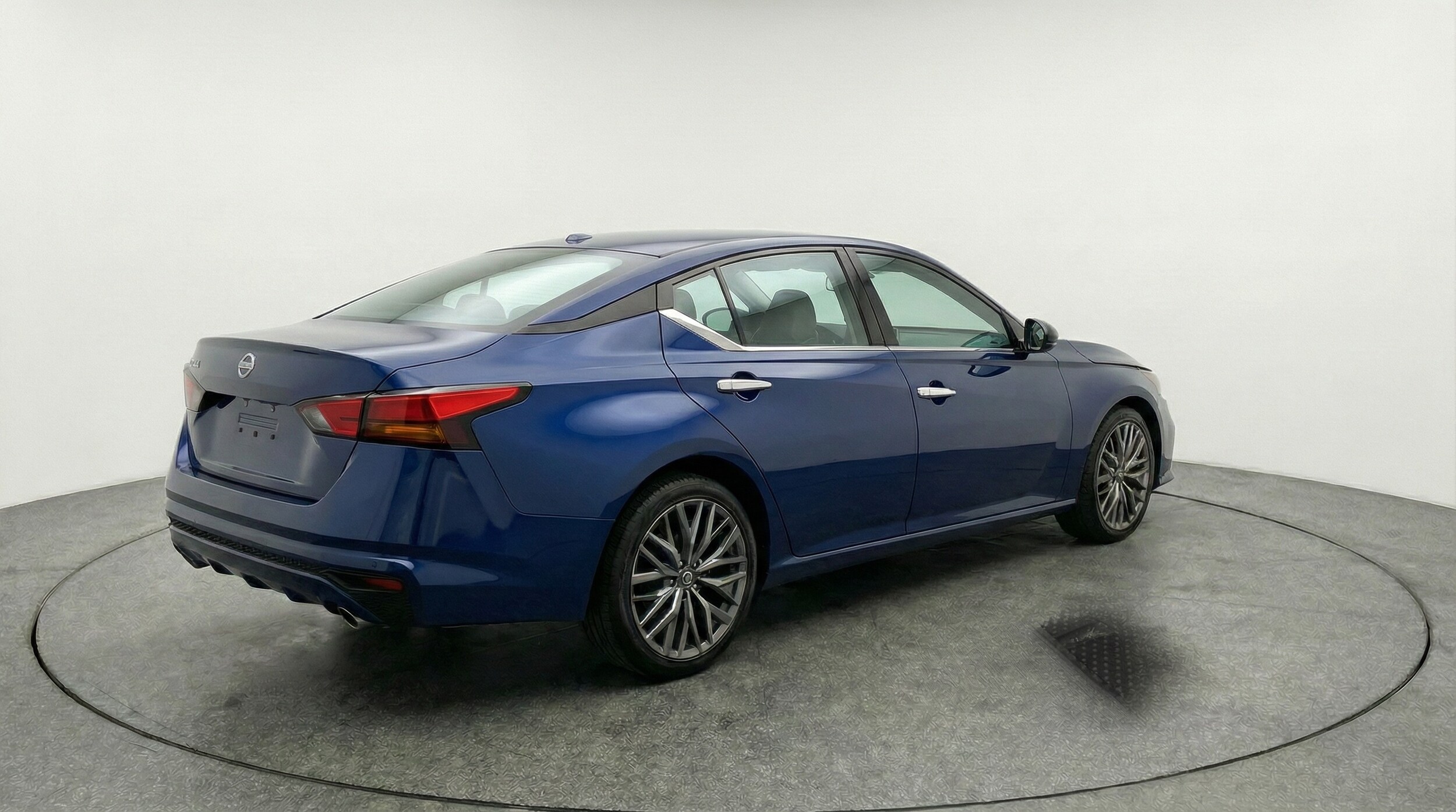 Thumbnail: 2025 Nissan Altima - 7