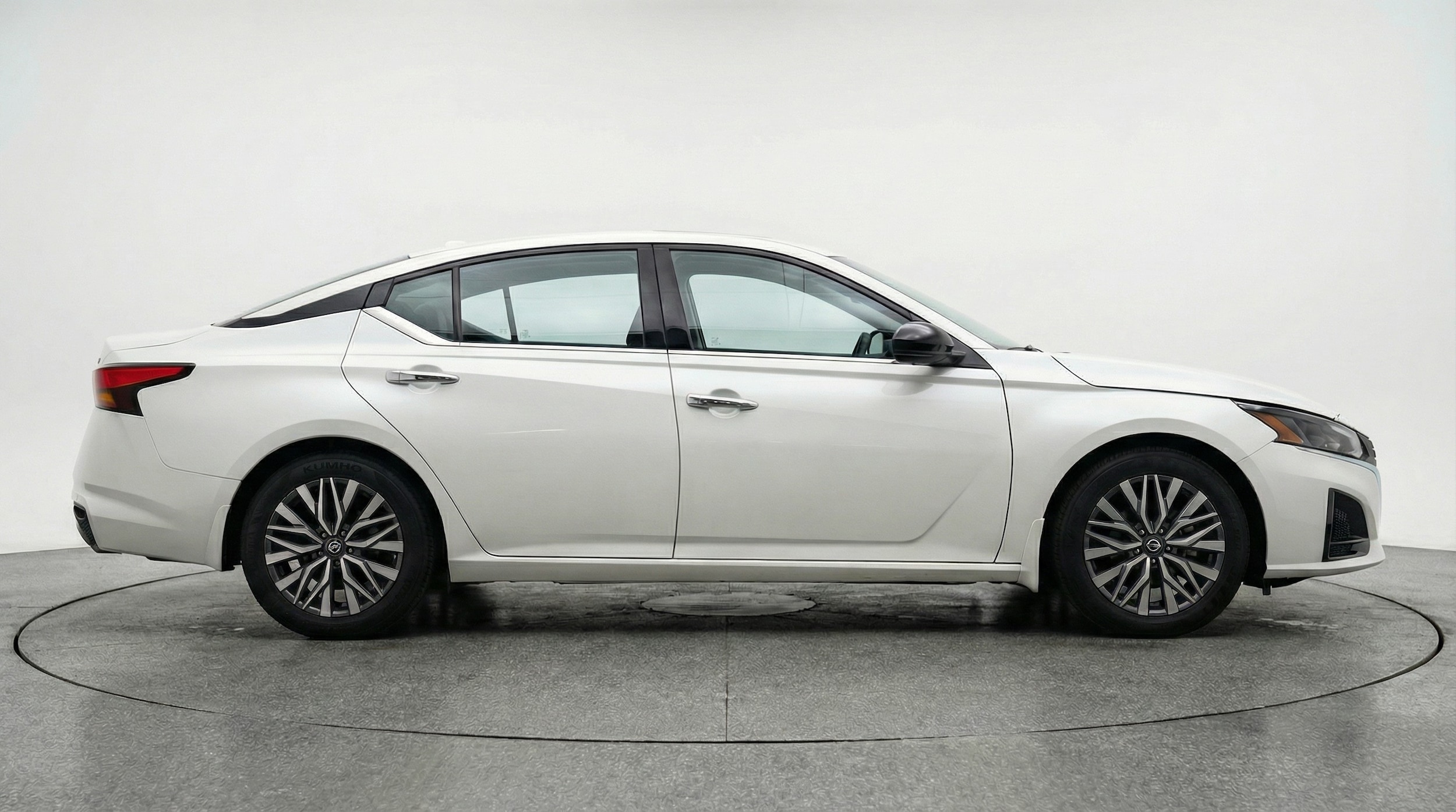 Thumbnail: 2025 Nissan Altima - 8