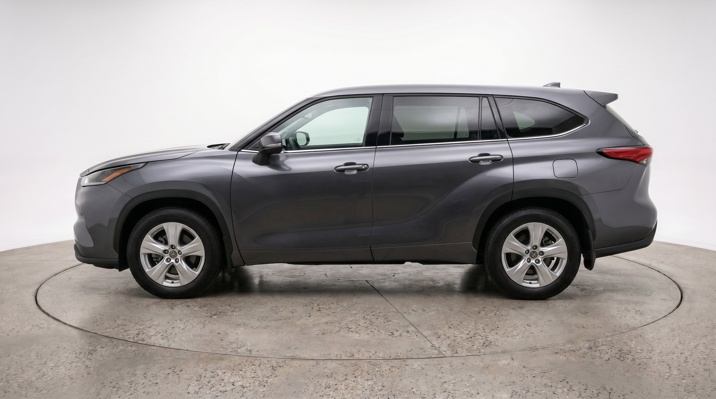 Thumbnail: 2025 Toyota Highlander - 5