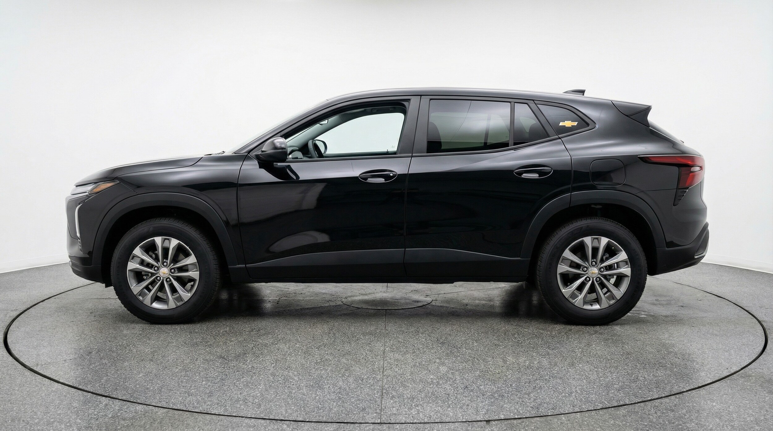 Thumbnail: 2025 Chevrolet Equinox - 4