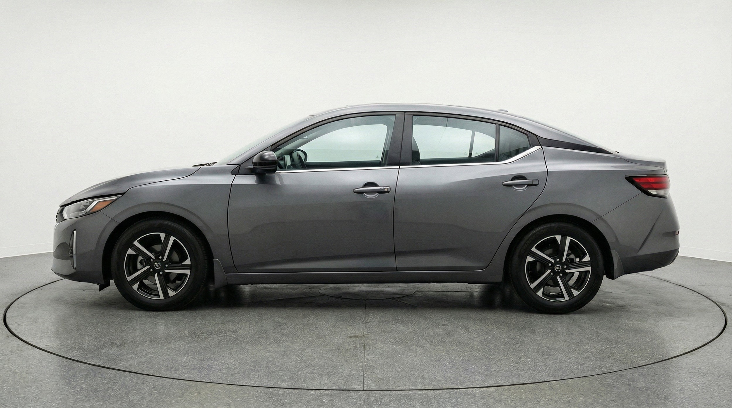 Thumbnail: 2025 Nissan Sentra - 5