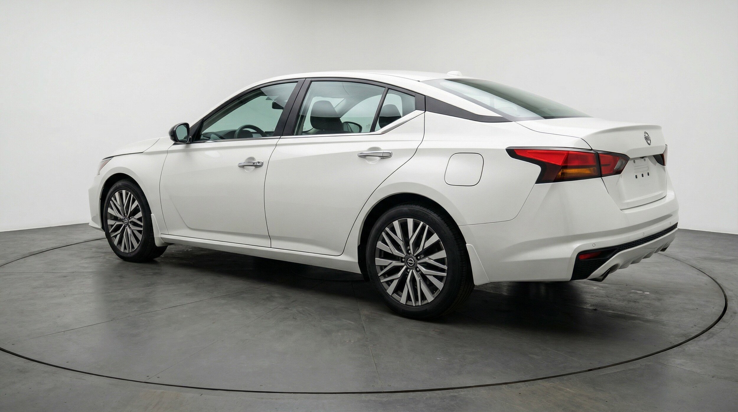 Thumbnail: 2025 Nissan Altima - 6