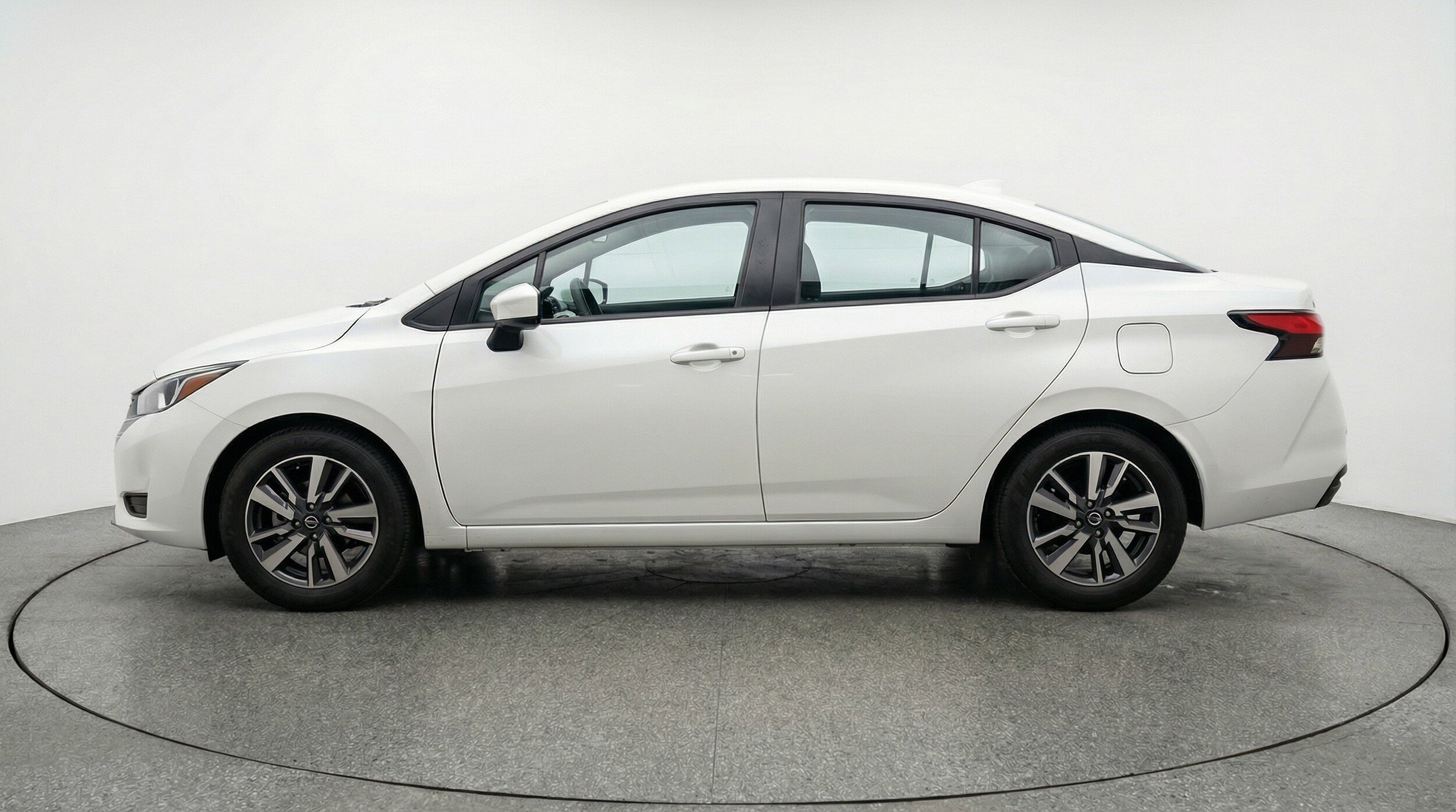 Thumbnail: 2025 Nissan Versa - 5