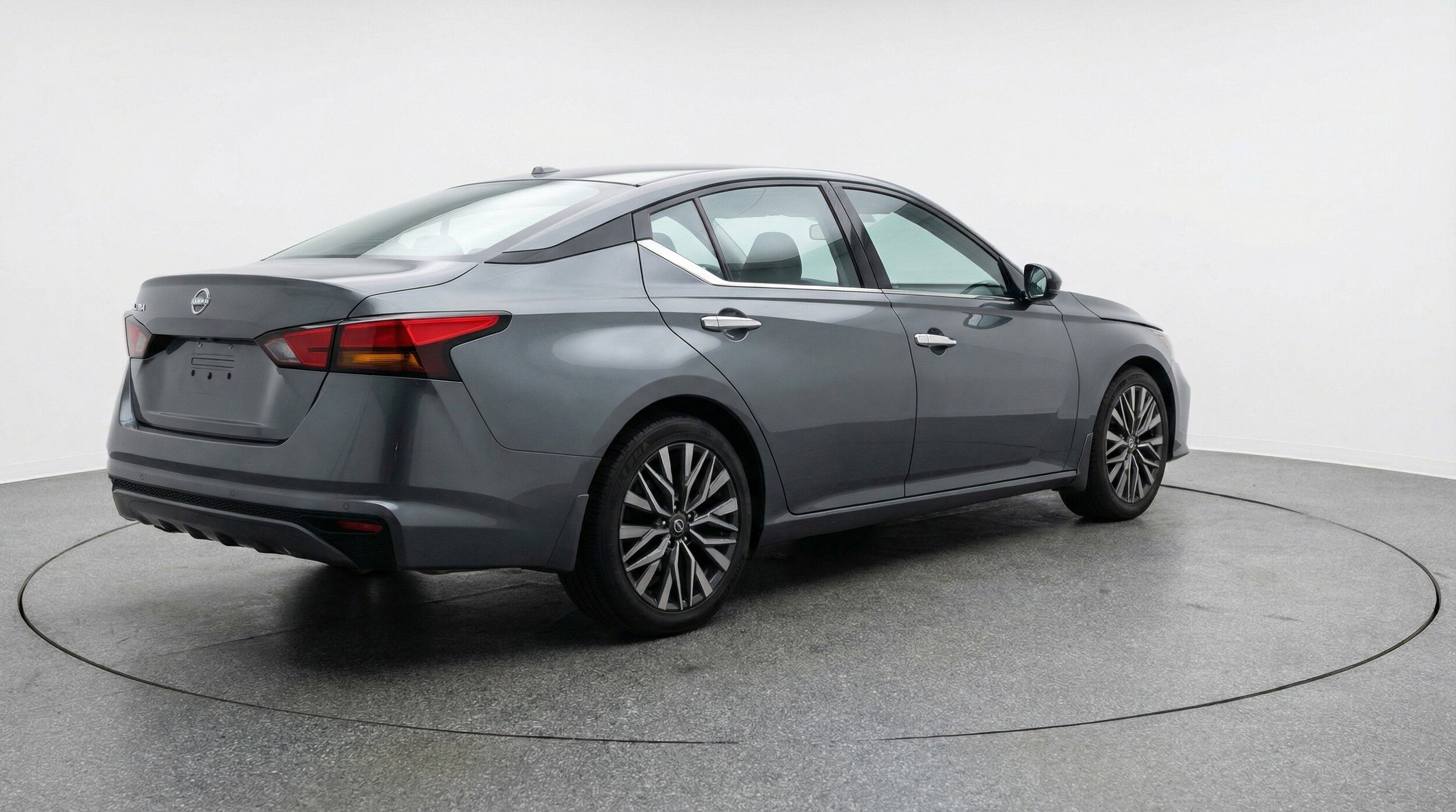 Thumbnail: 2025 Nissan Altima - 9