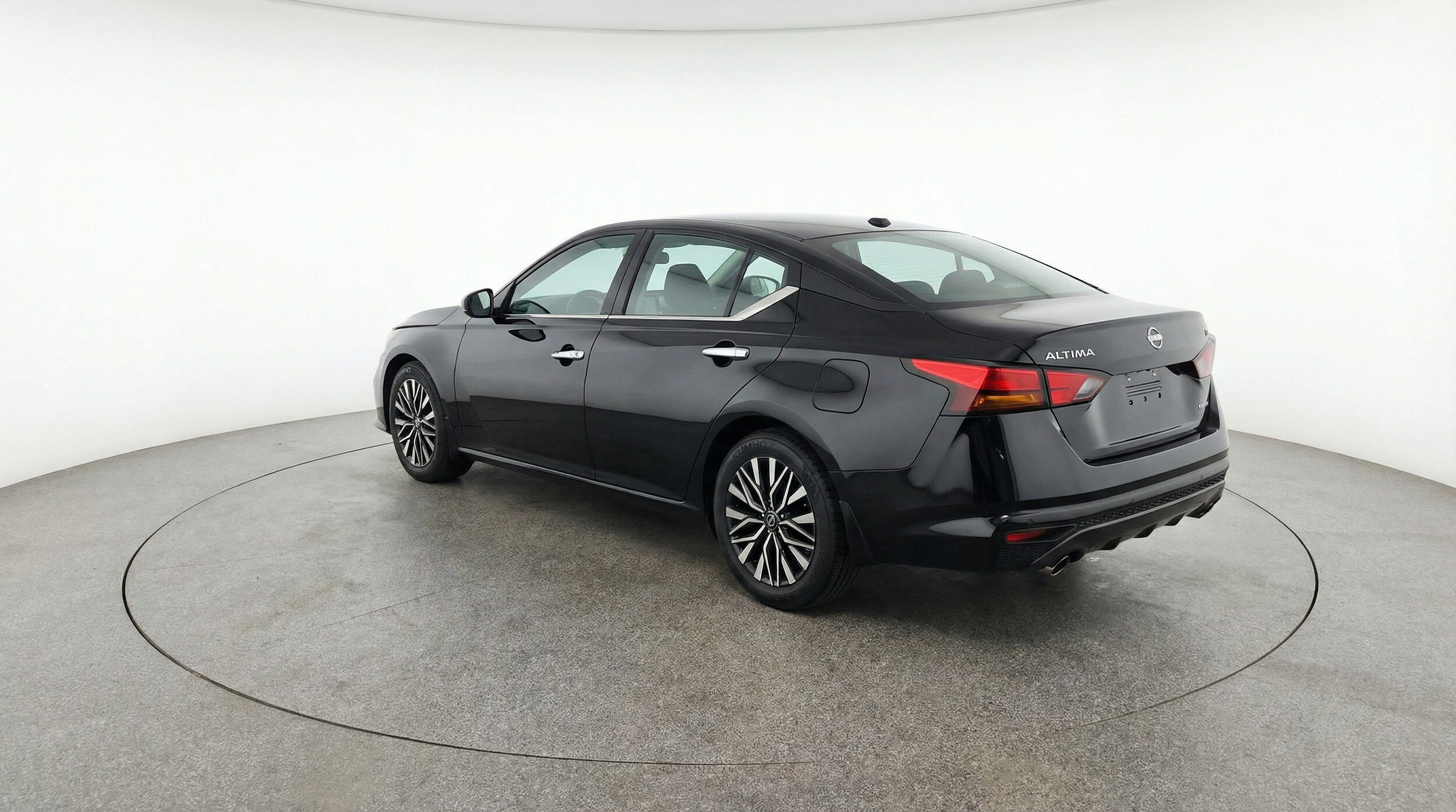 Thumbnail: 2025 Nissan Altima - 6