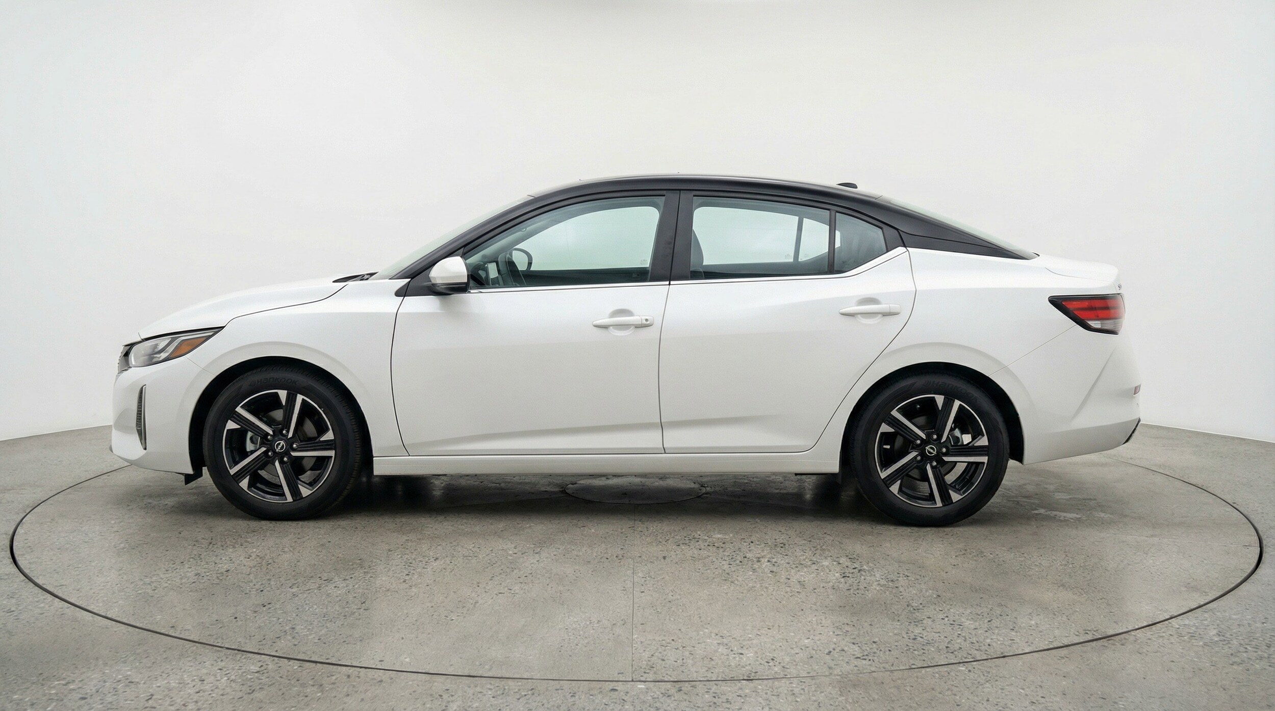 Thumbnail: 2025 Nissan Sentra - 5