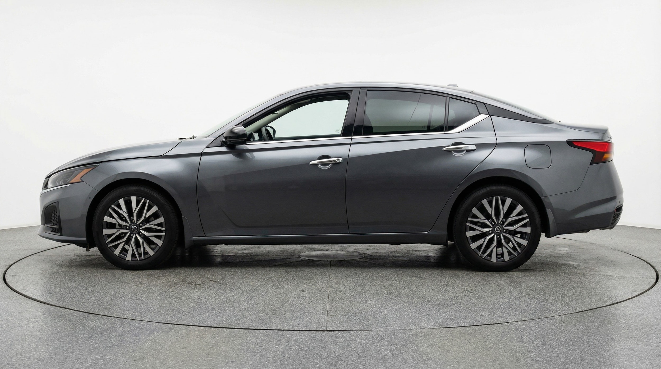 Thumbnail: 2025 Nissan Altima - 4