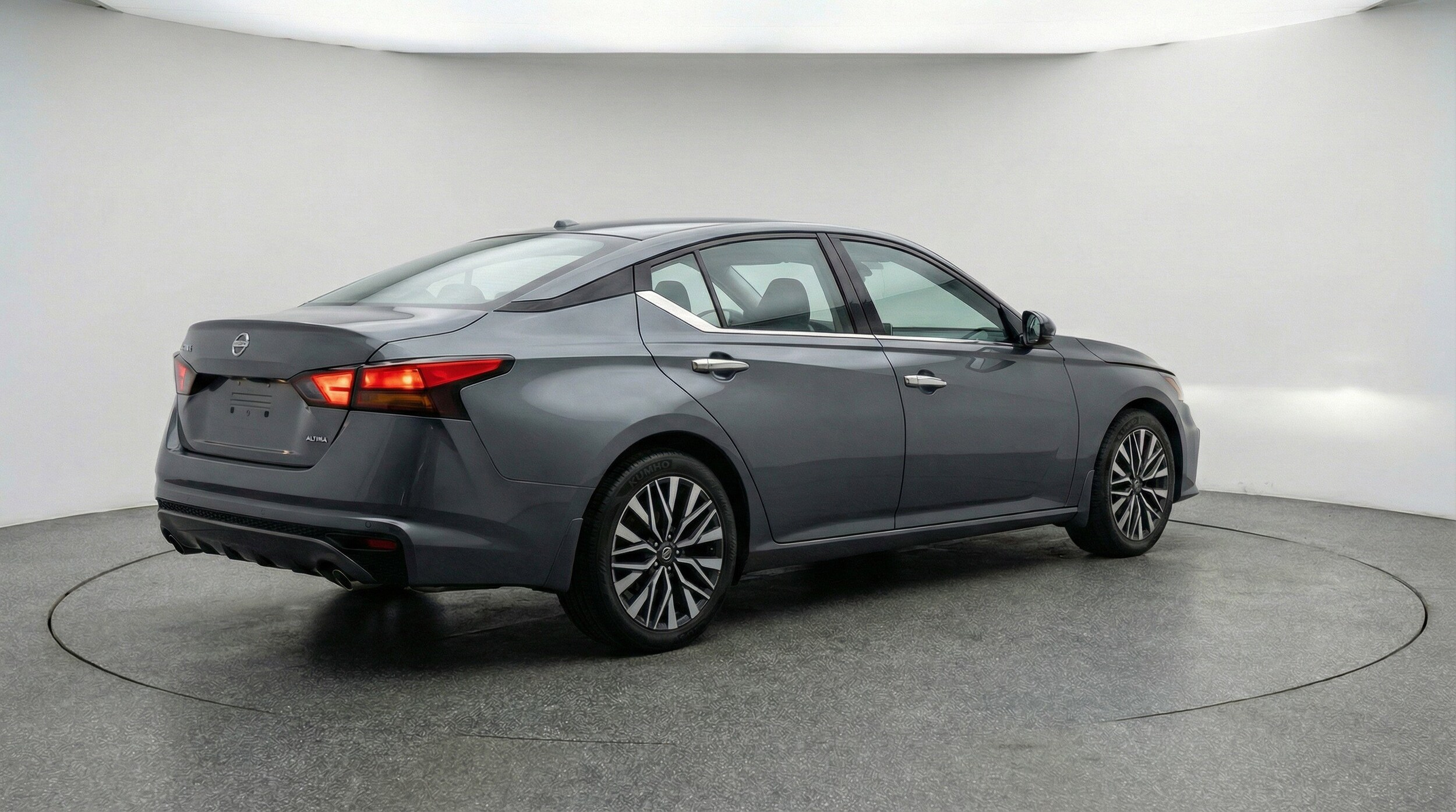 Thumbnail: 2025 Nissan Altima - 9