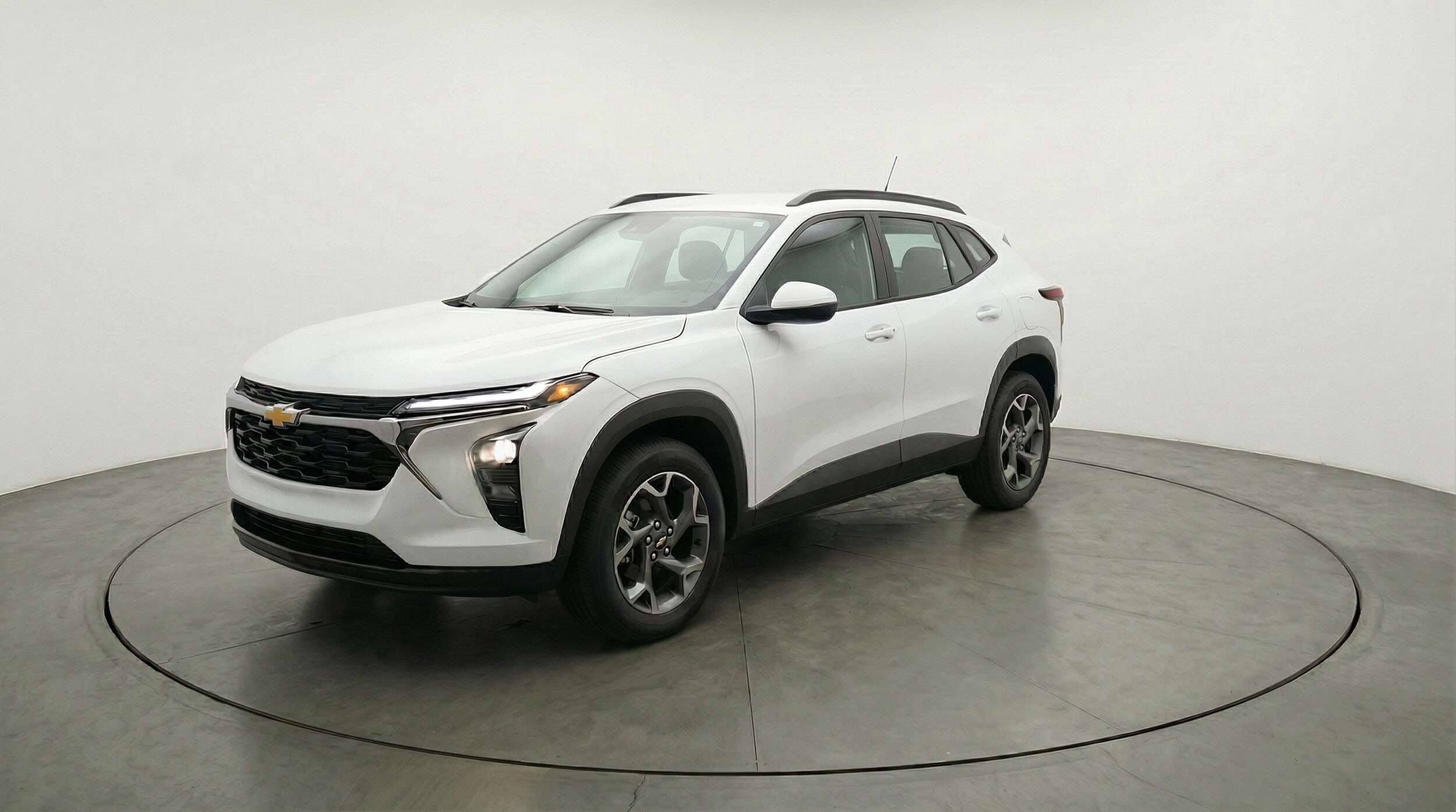 Thumbnail: 2025 Chevrolet Trax - 3