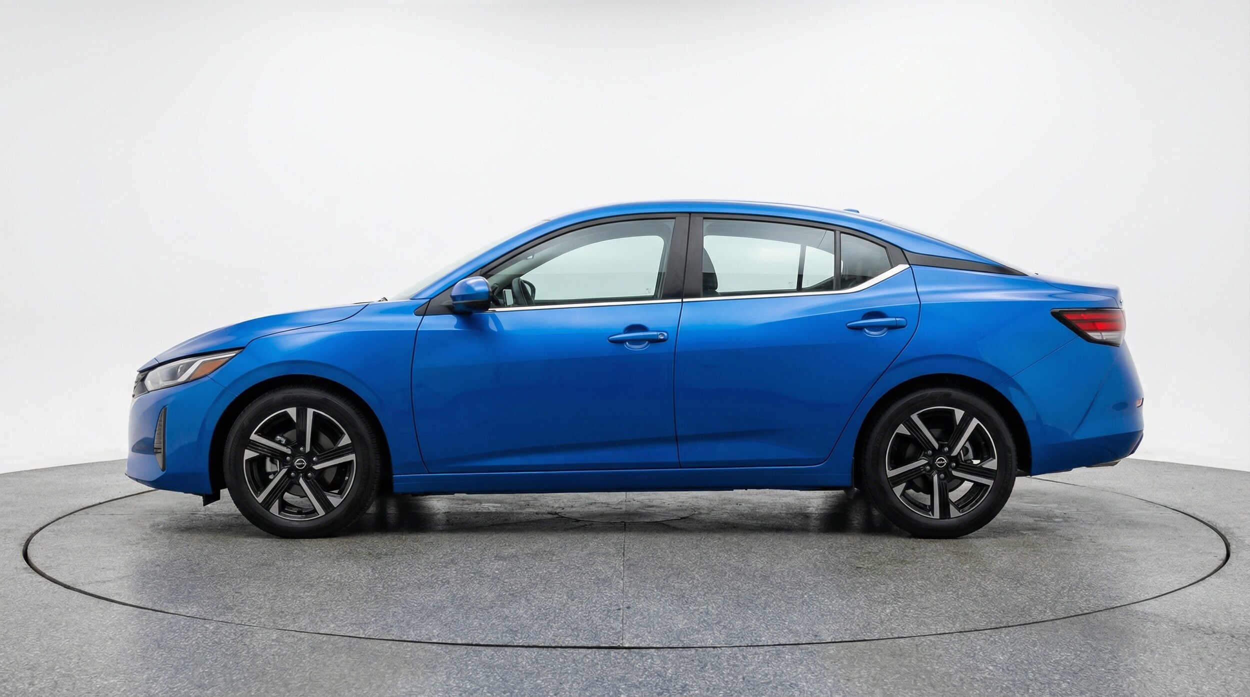 Thumbnail: 2025 Nissan Sentra - 4