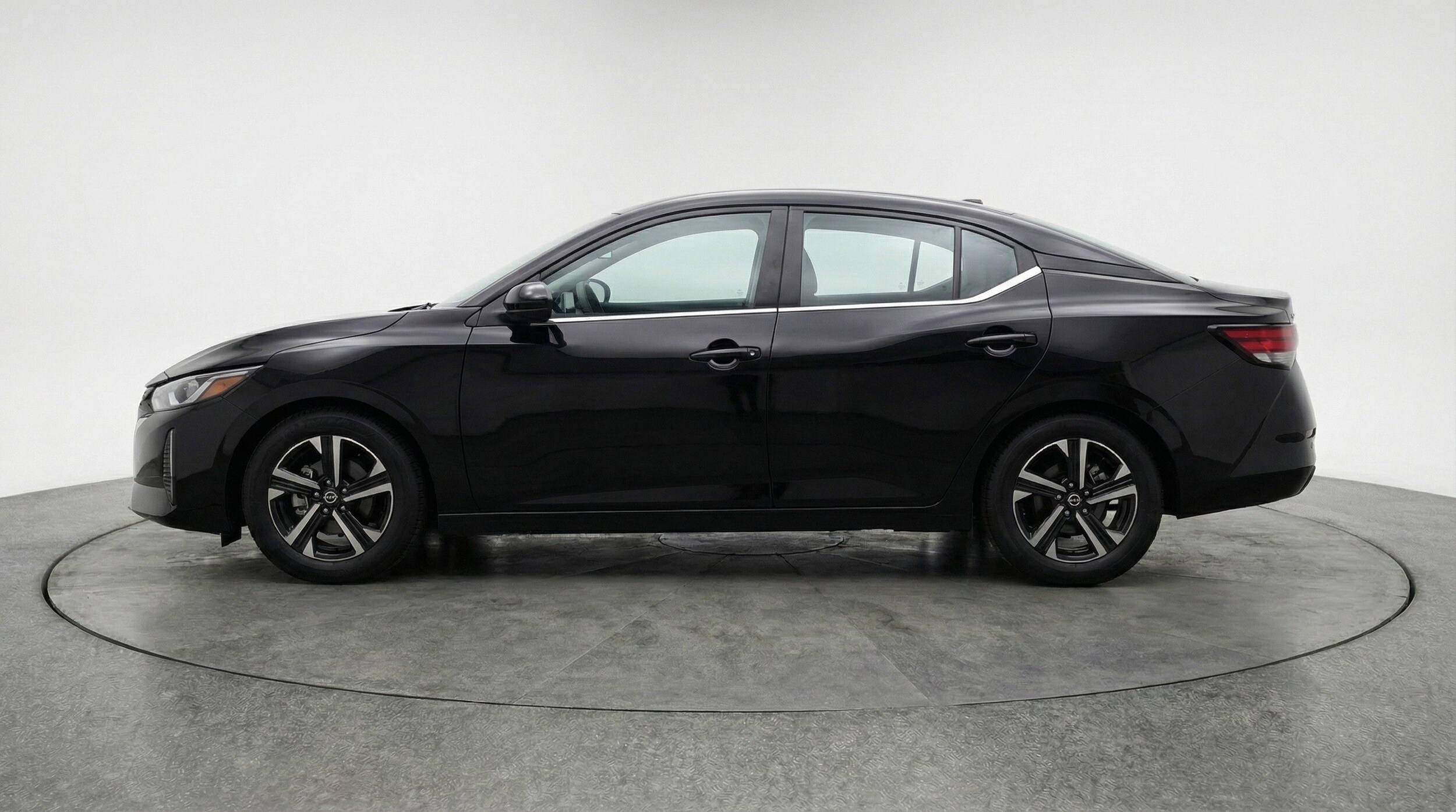 Thumbnail: 2025 Nissan Sentra - 5