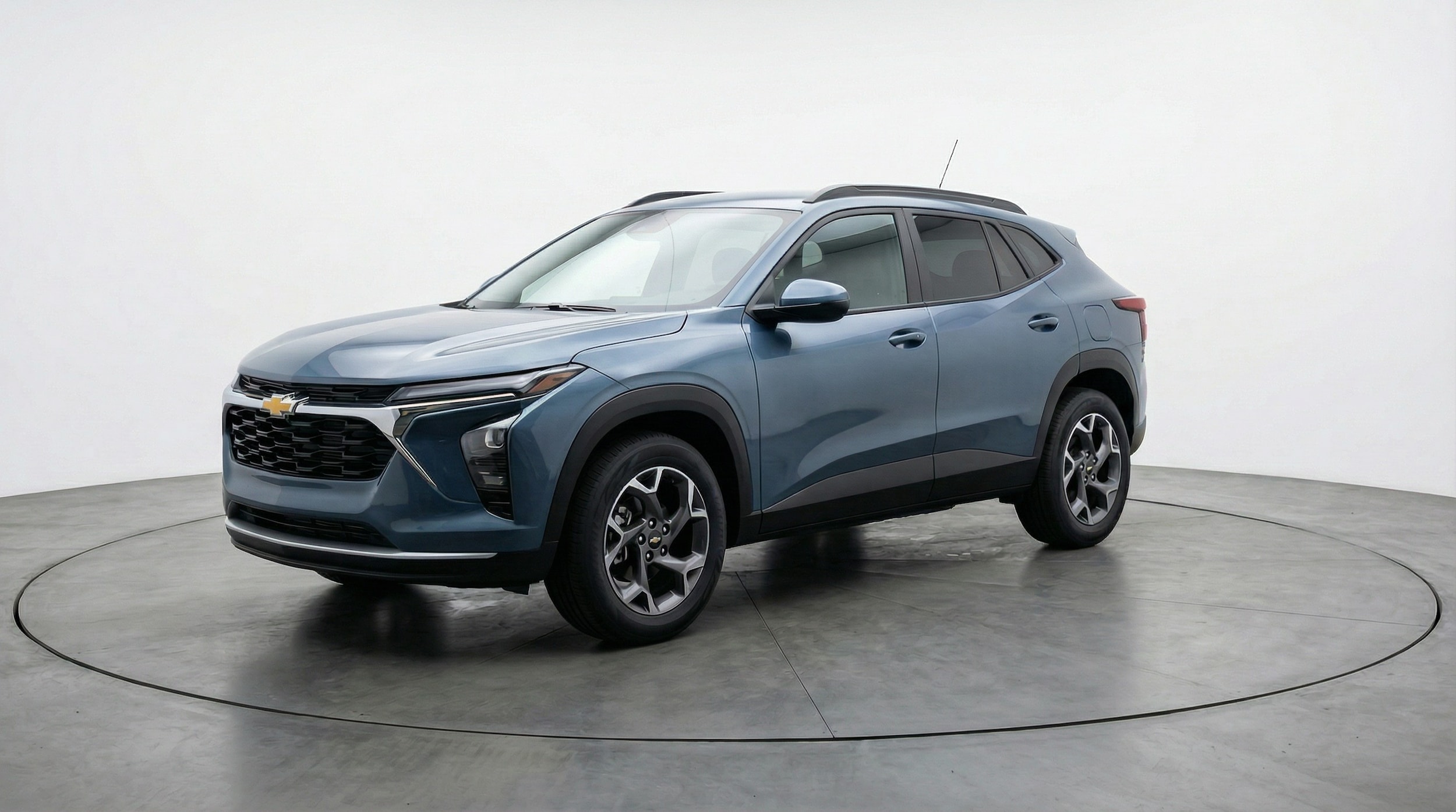 Thumbnail: 2025 Chevrolet Trax - 3