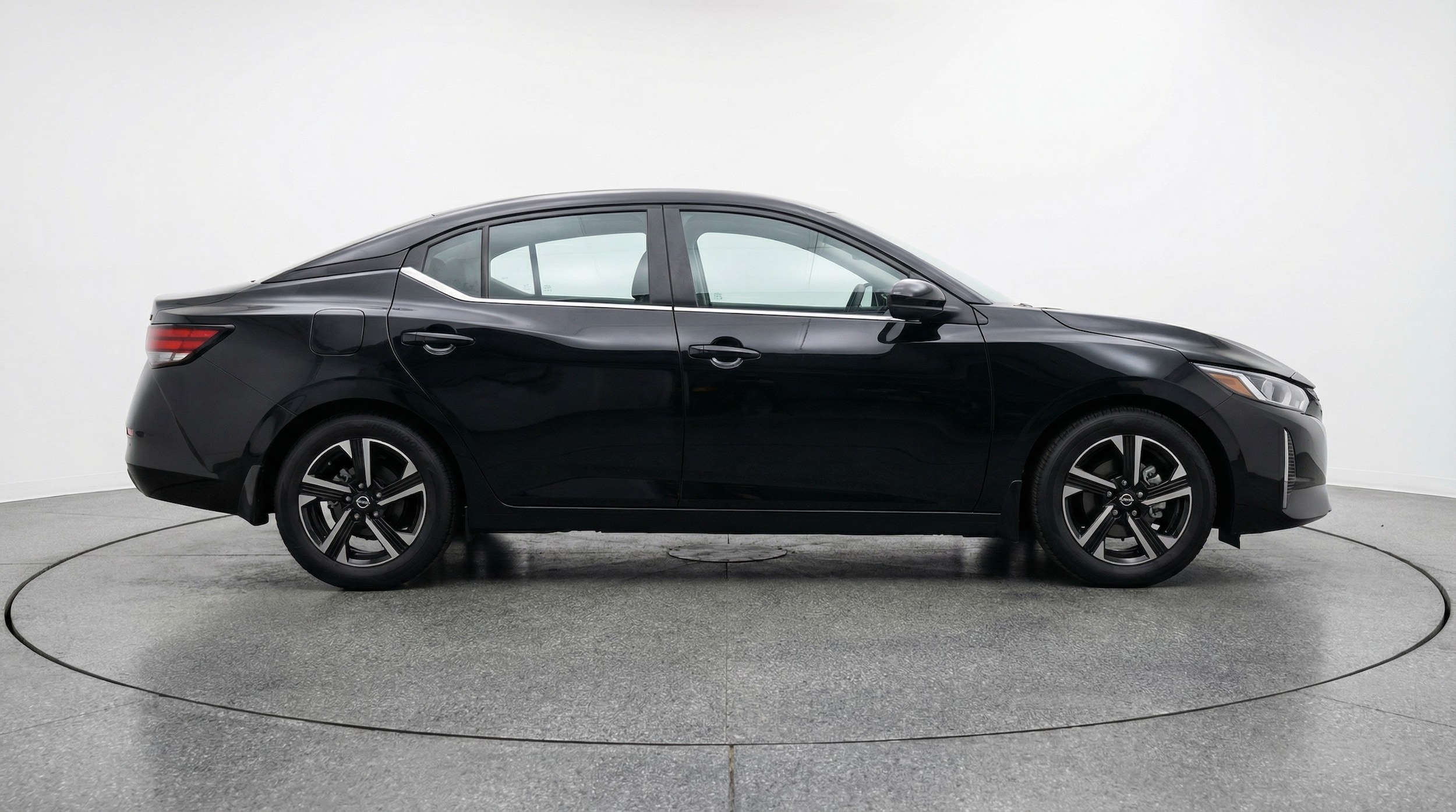 Thumbnail: 2025 Nissan Sentra - 8