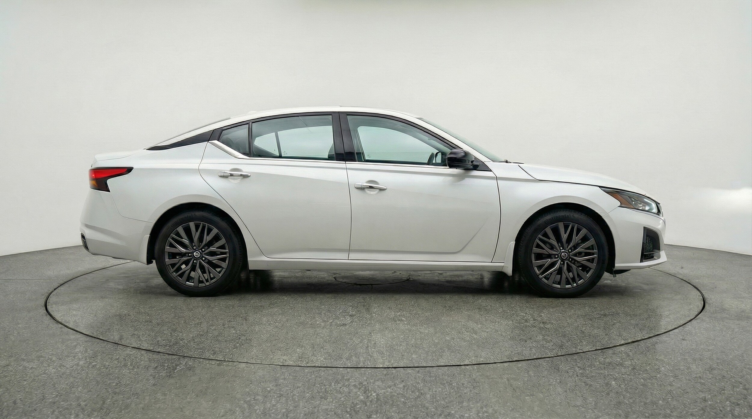 Thumbnail: 2025 Nissan Altima - 11