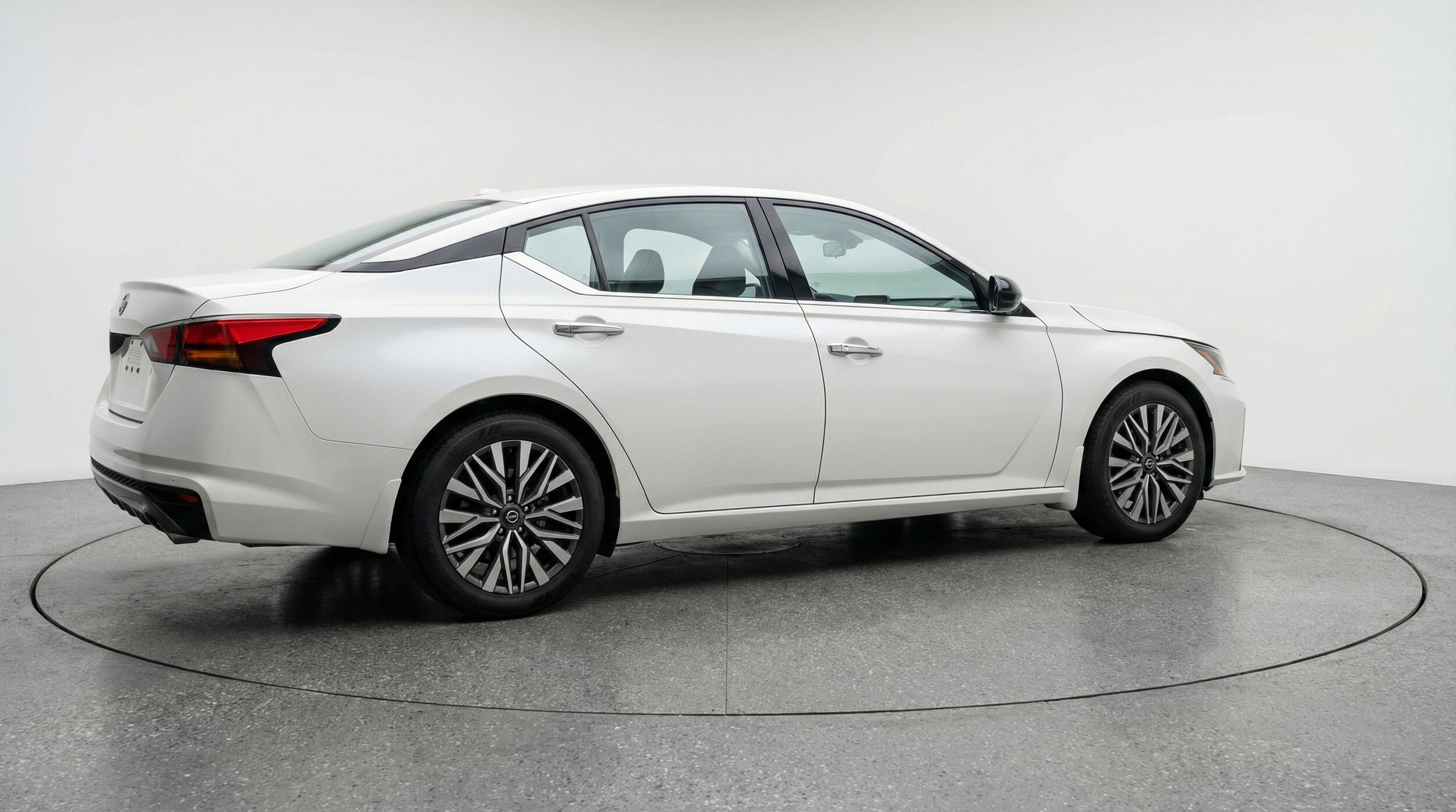 Thumbnail: 2025 Nissan Altima - 9