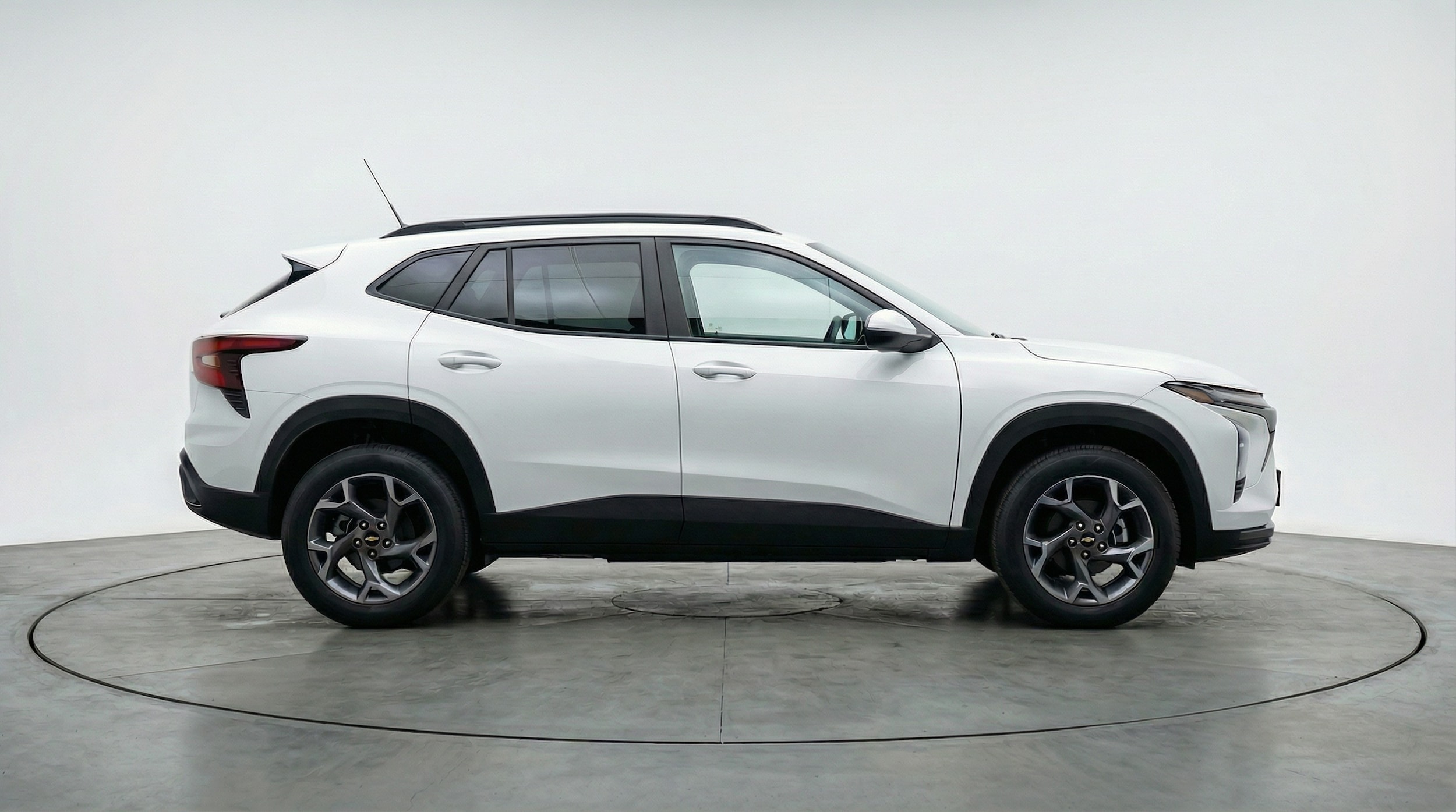 Thumbnail: 2025 Chevrolet Trax - 8