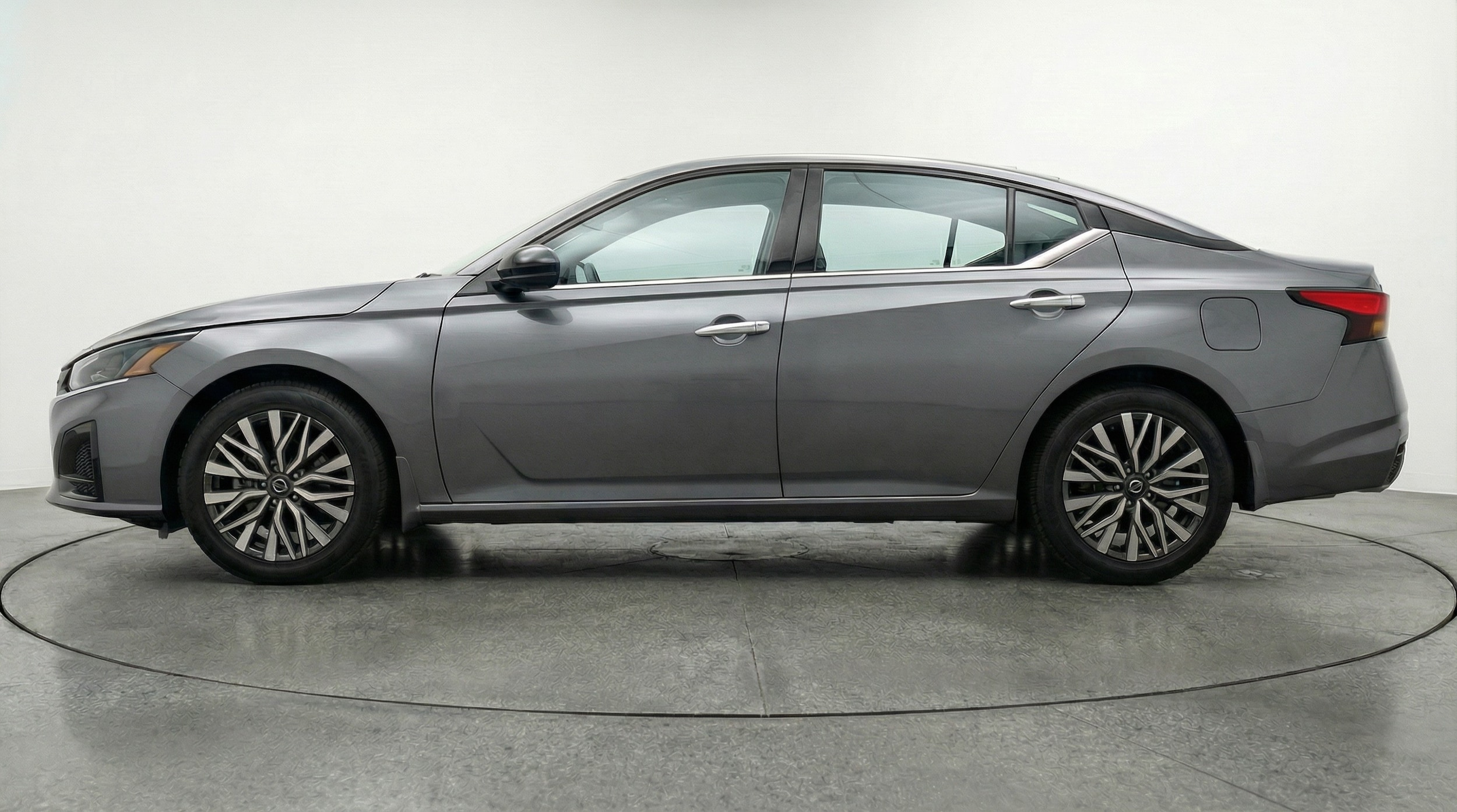 Thumbnail: 2025 Nissan Altima - 4