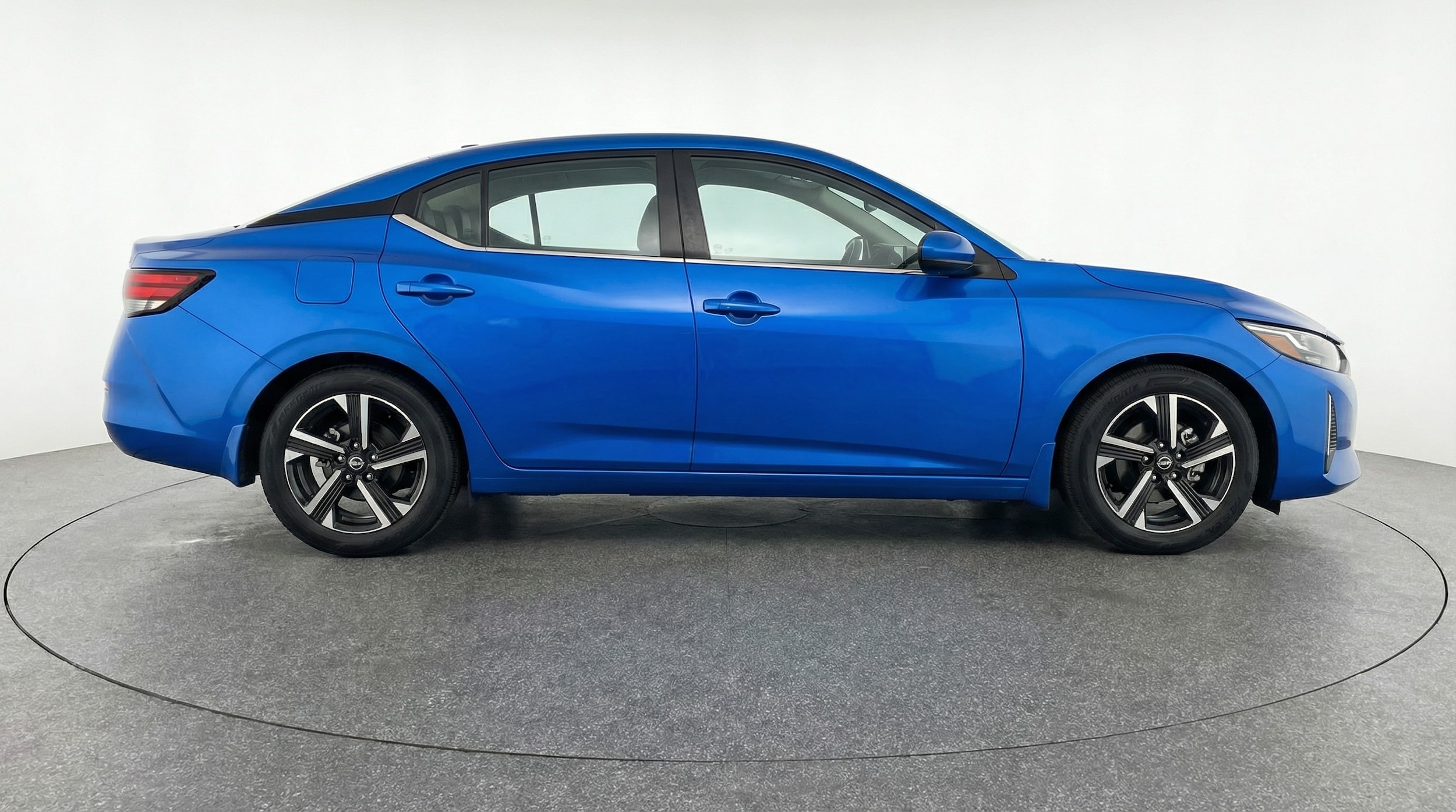 Thumbnail: 2025 Nissan Sentra - 8