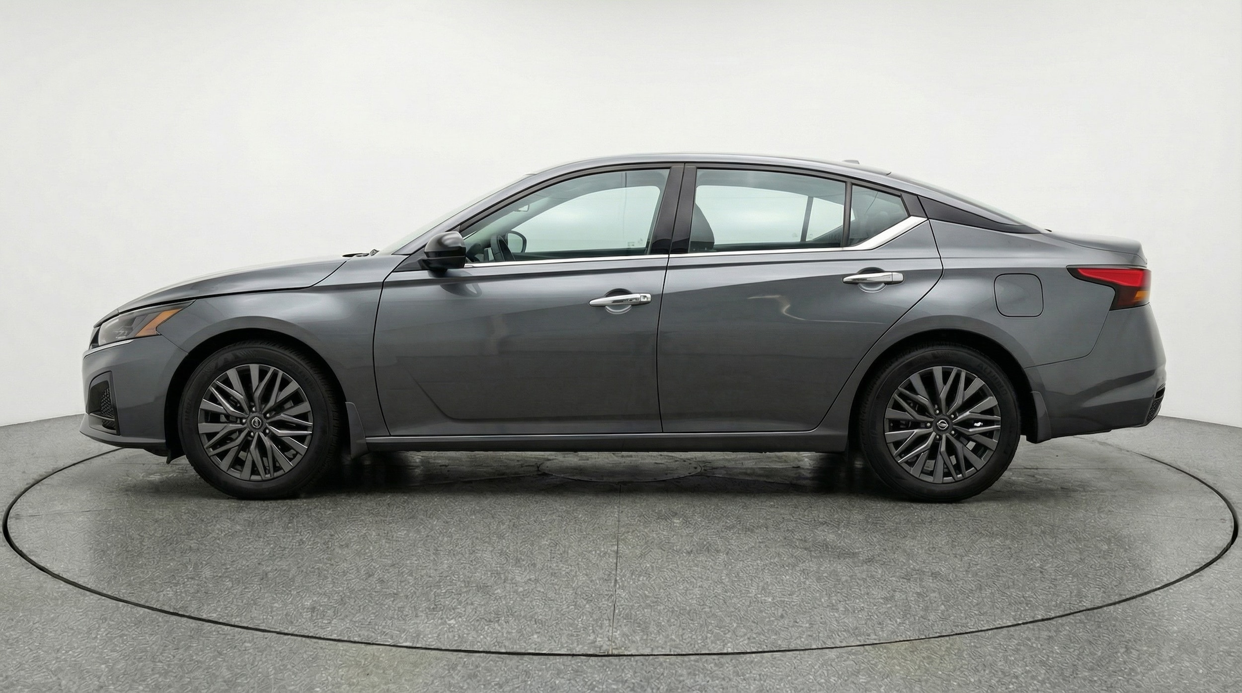 Thumbnail: 2025 Nissan Altima - 4