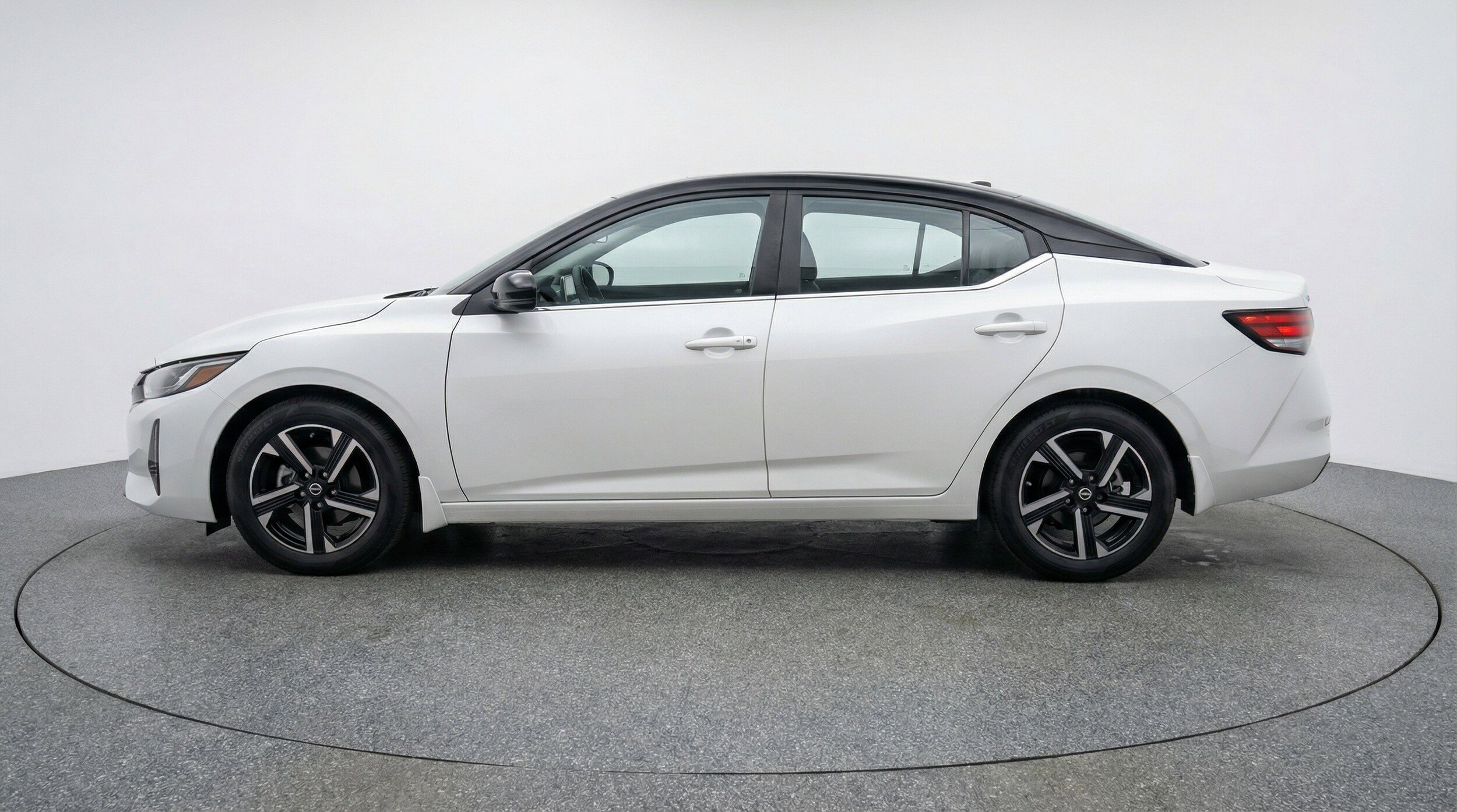 Thumbnail: 2025 Nissan Sentra - 5