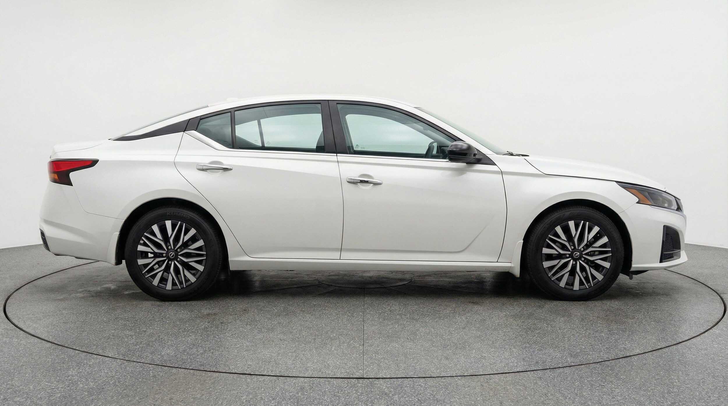 Thumbnail: 2025 Nissan Altima - 11