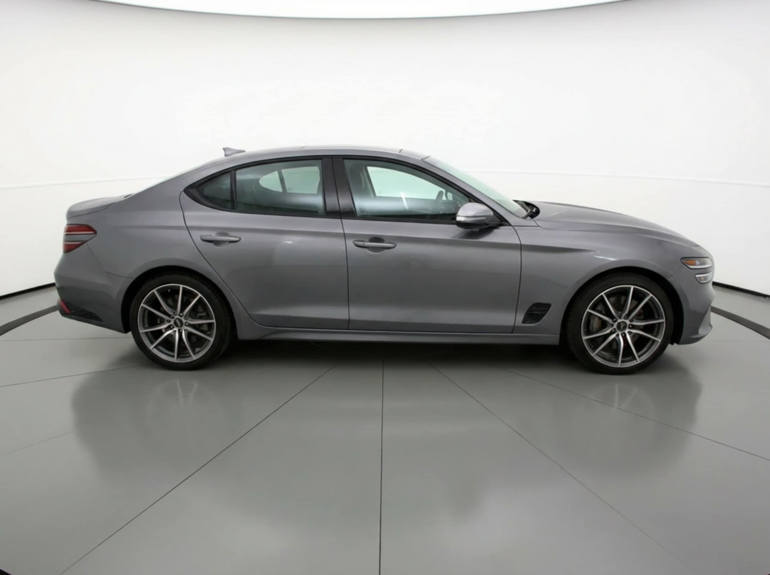 Thumbnail: 2025 Genesis G70 - 8