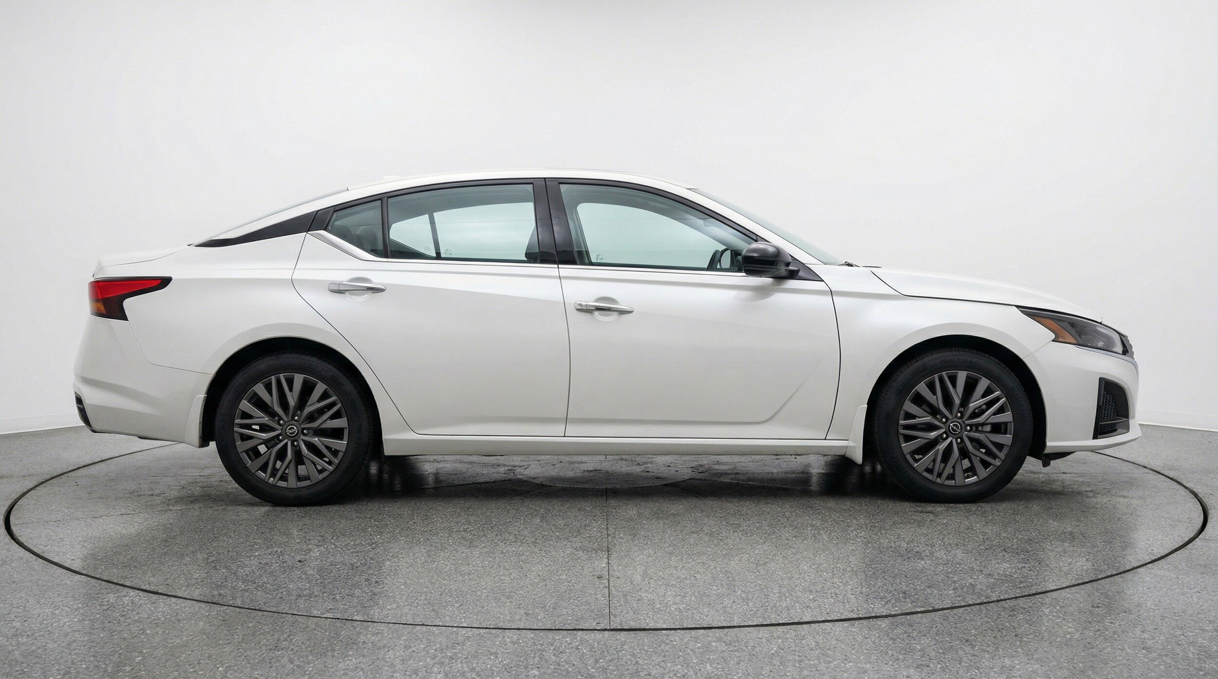 Thumbnail: 2025 Nissan Altima - 11