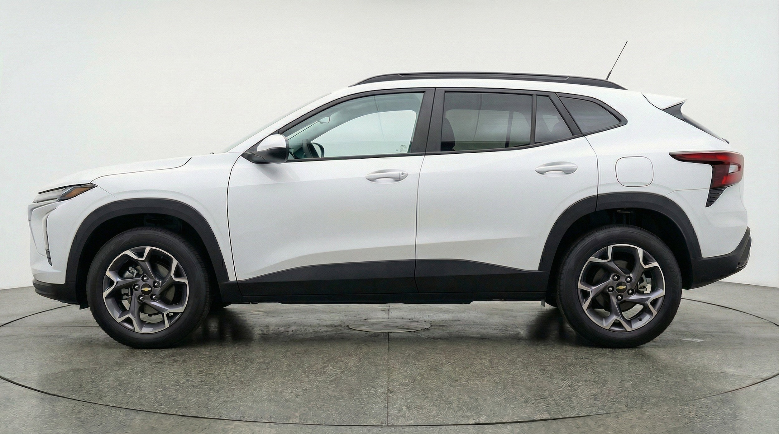 Thumbnail: 2025 Chevrolet Trax - 5