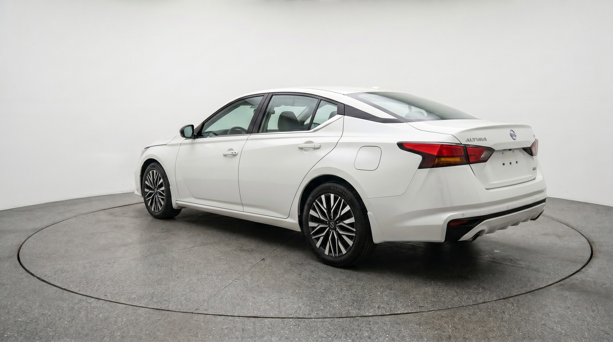 Thumbnail: 2025 Nissan Altima - 6