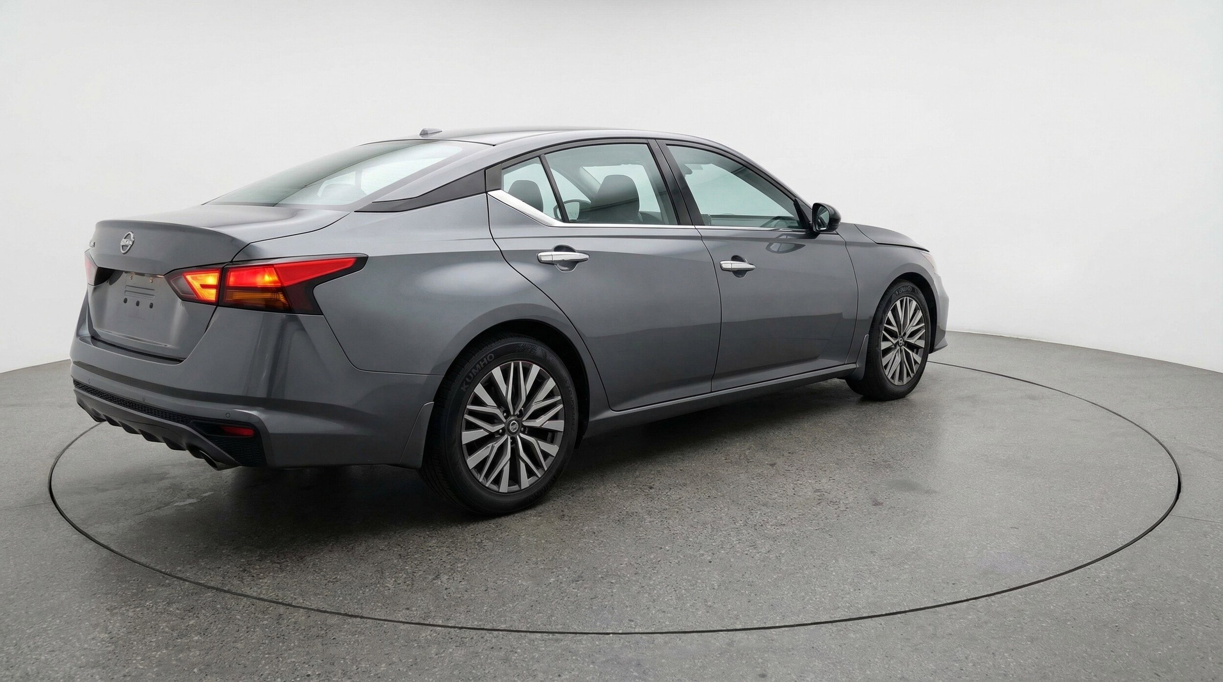 Thumbnail: 2025 Nissan Altima - 9