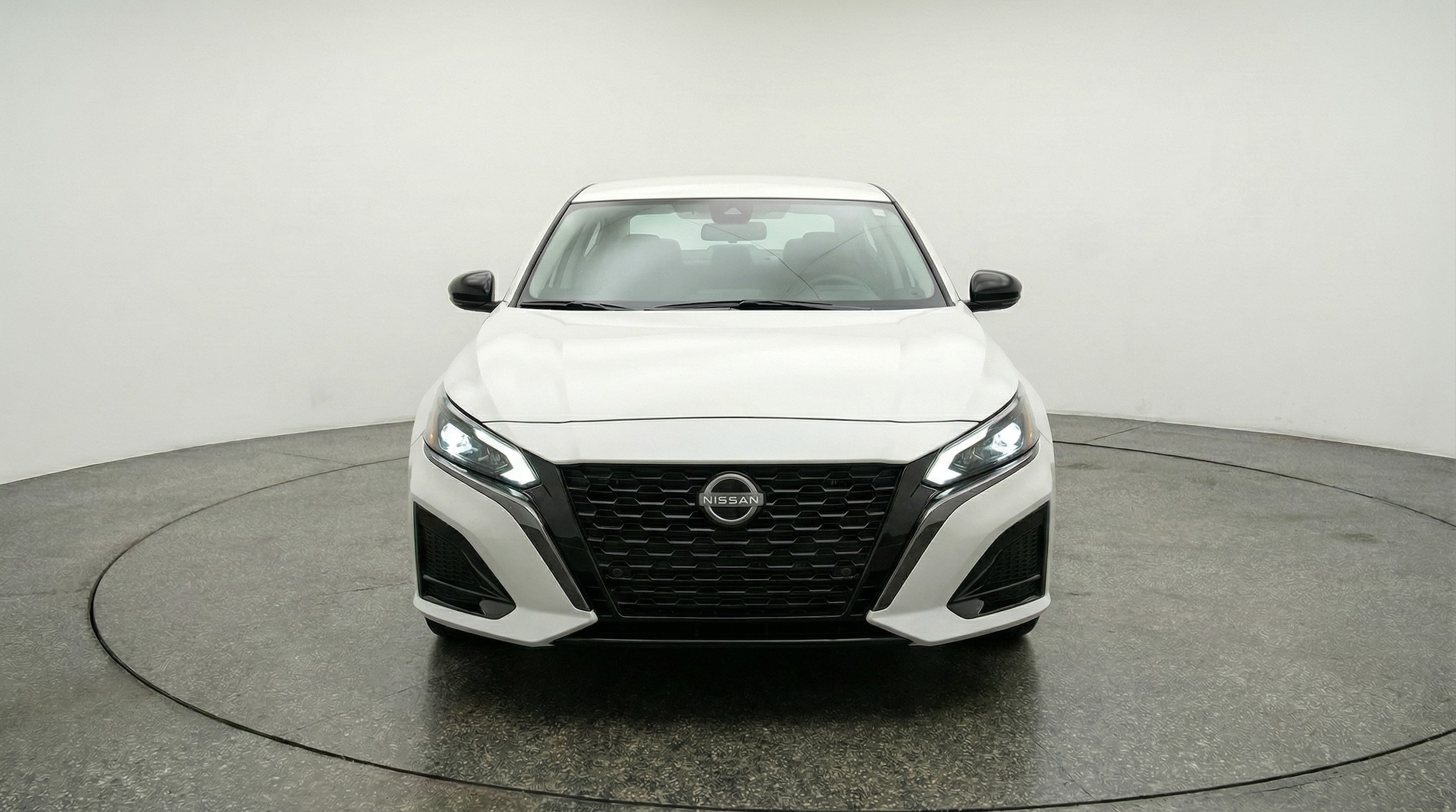 Thumbnail: 2025 Nissan Altima - 2