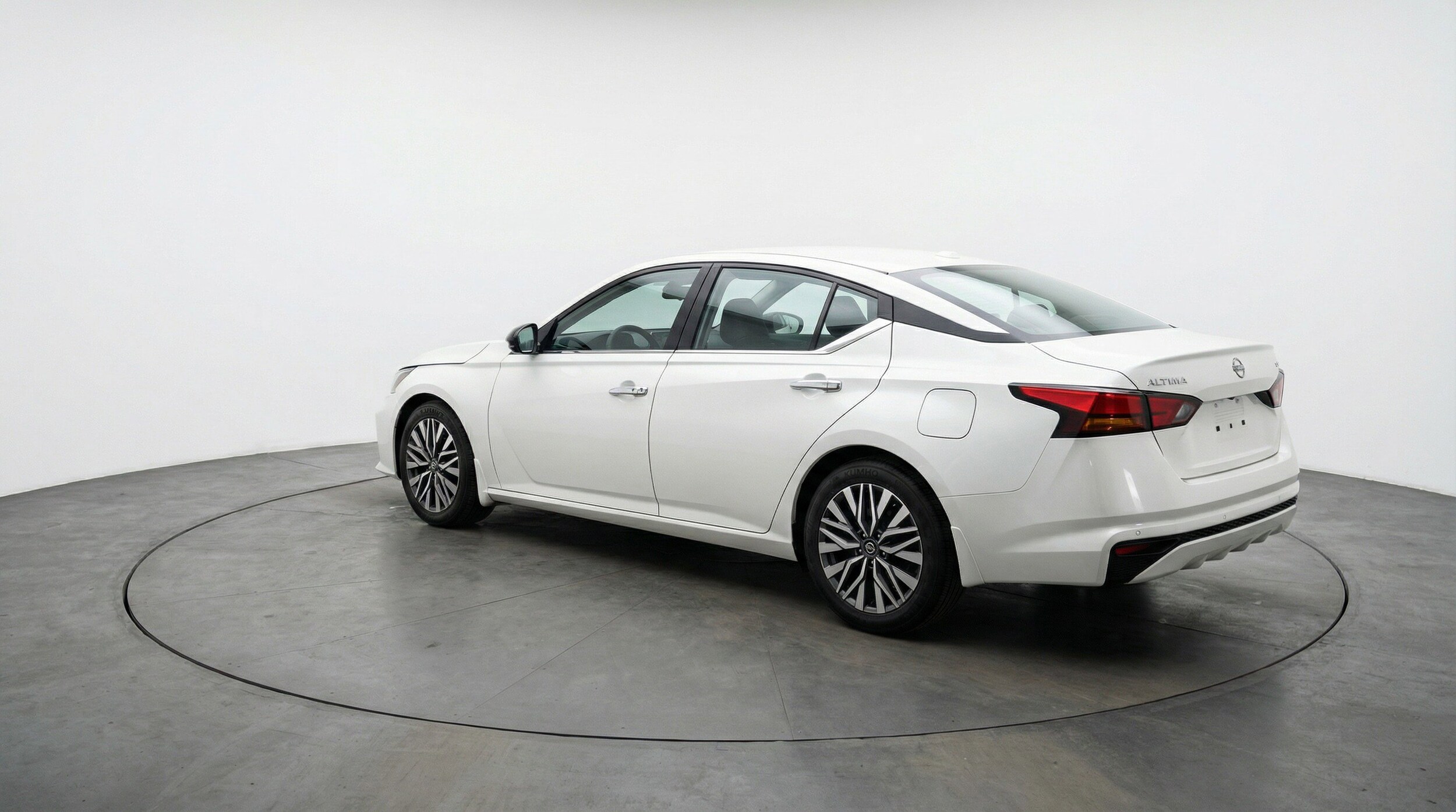 Thumbnail: 2025 Nissan Altima - 6