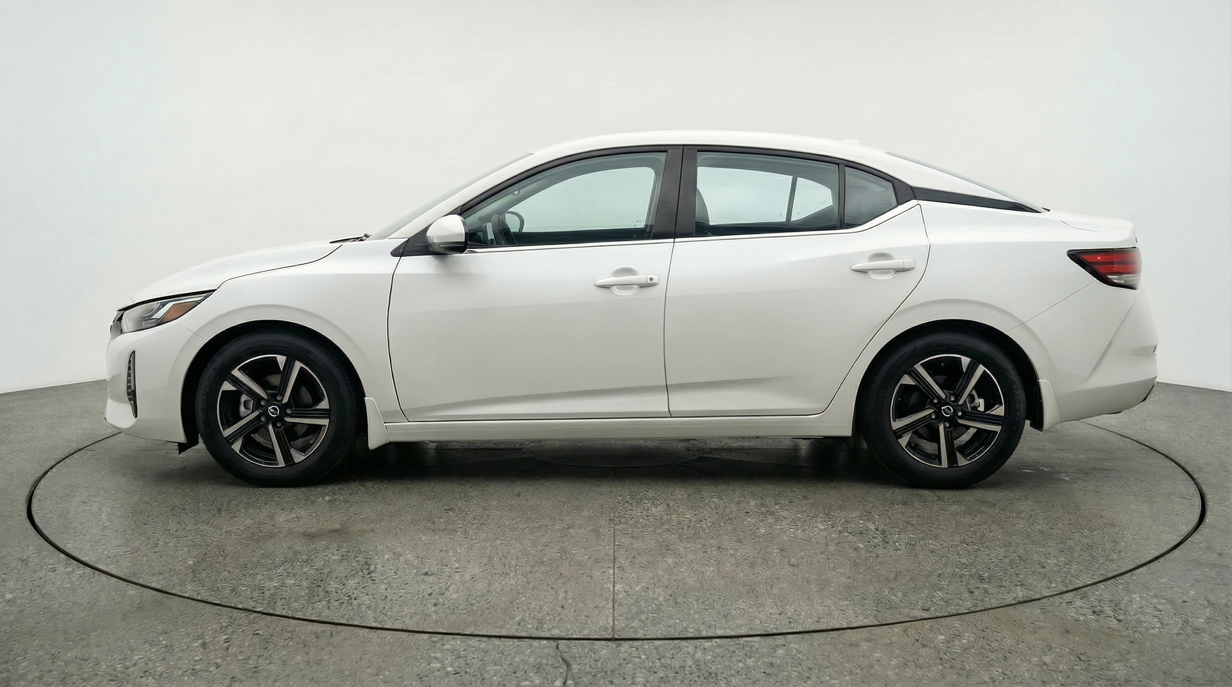 Thumbnail: 2025 Nissan Sentra - 4