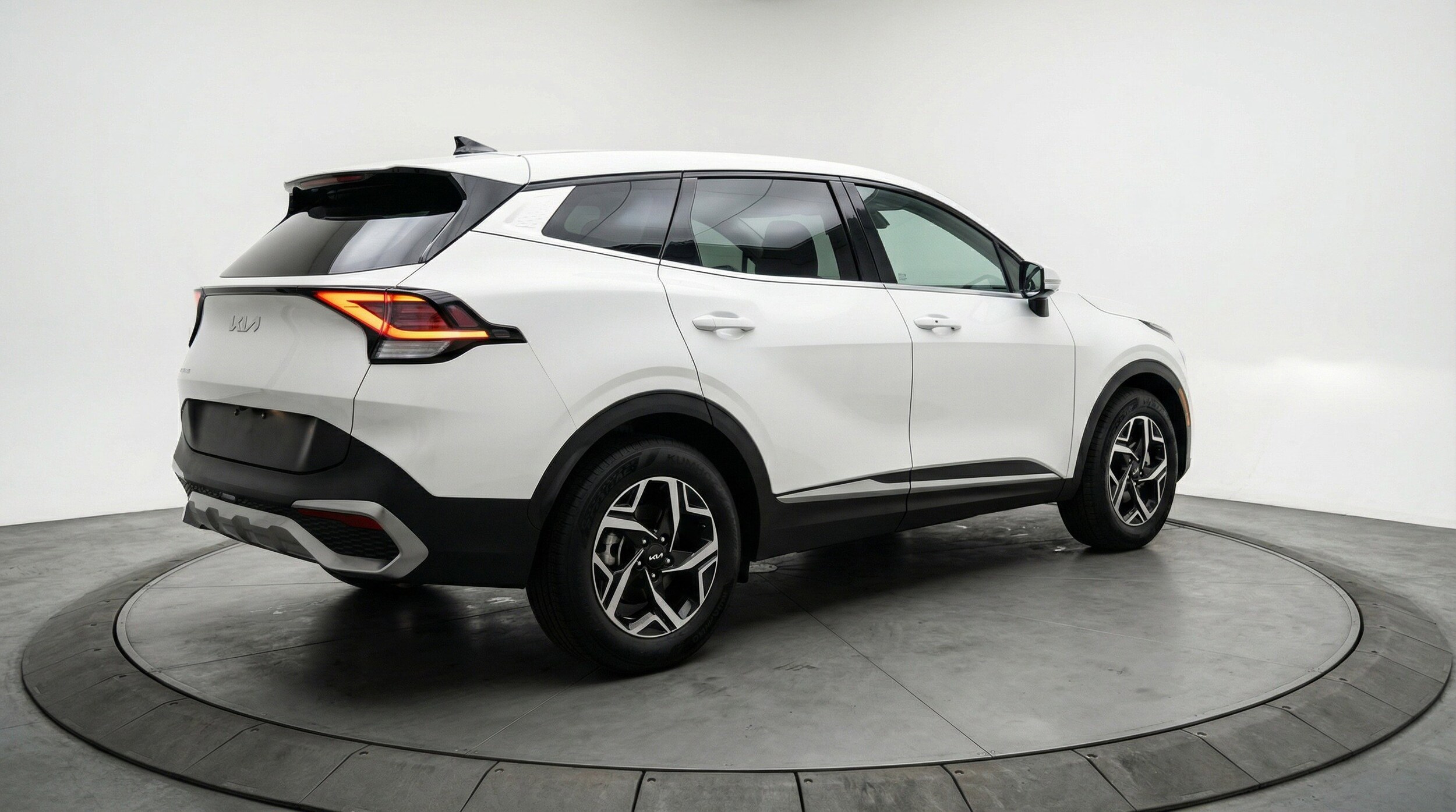 Thumbnail: 2025 Kia Sportage - 9