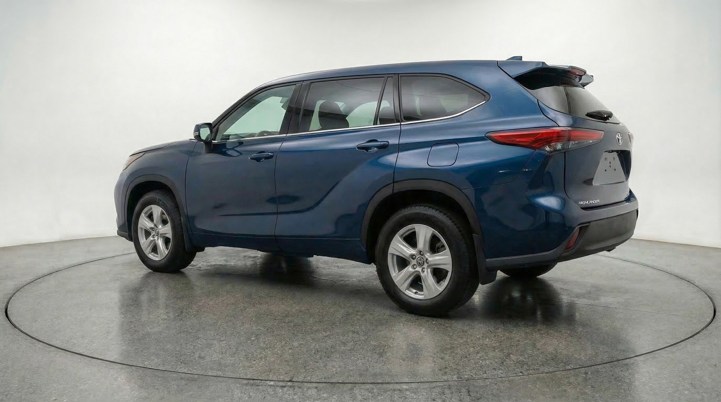 Thumbnail: 2025 Toyota Highlander - 6