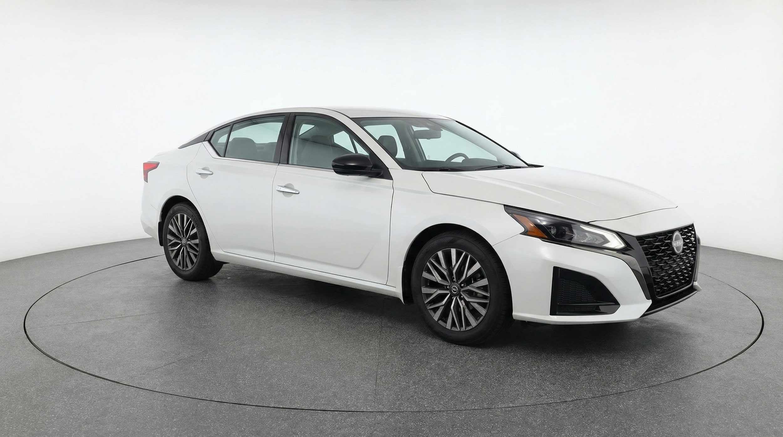 Thumbnail: 2025 Nissan Altima - 1